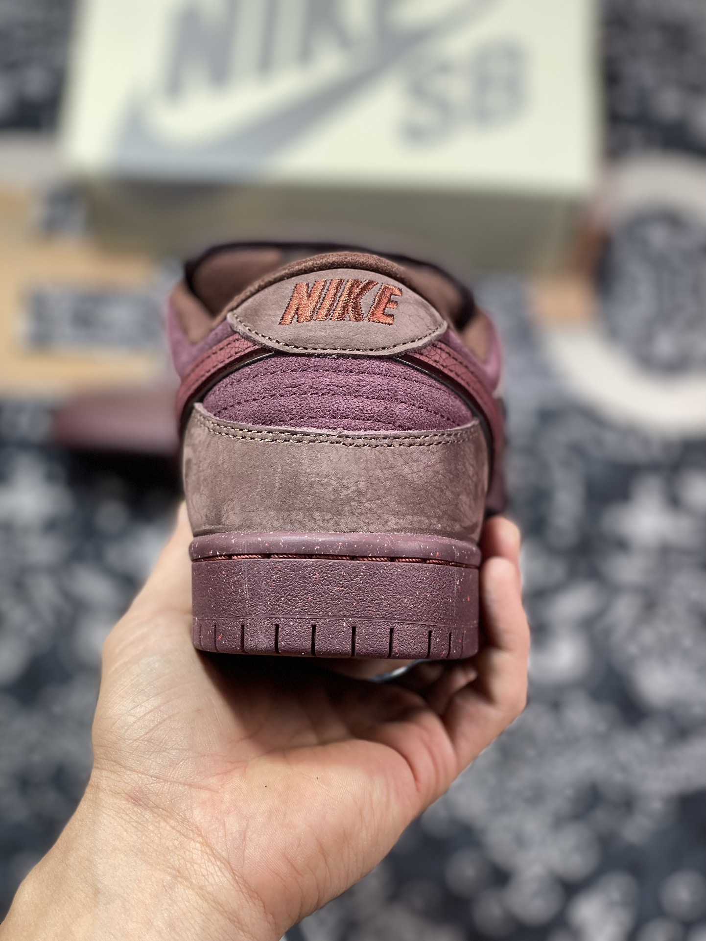 350 优选 Nike  Dunk SB Low "Valentines Day" 情人节限定酒红棕 FN0619-600