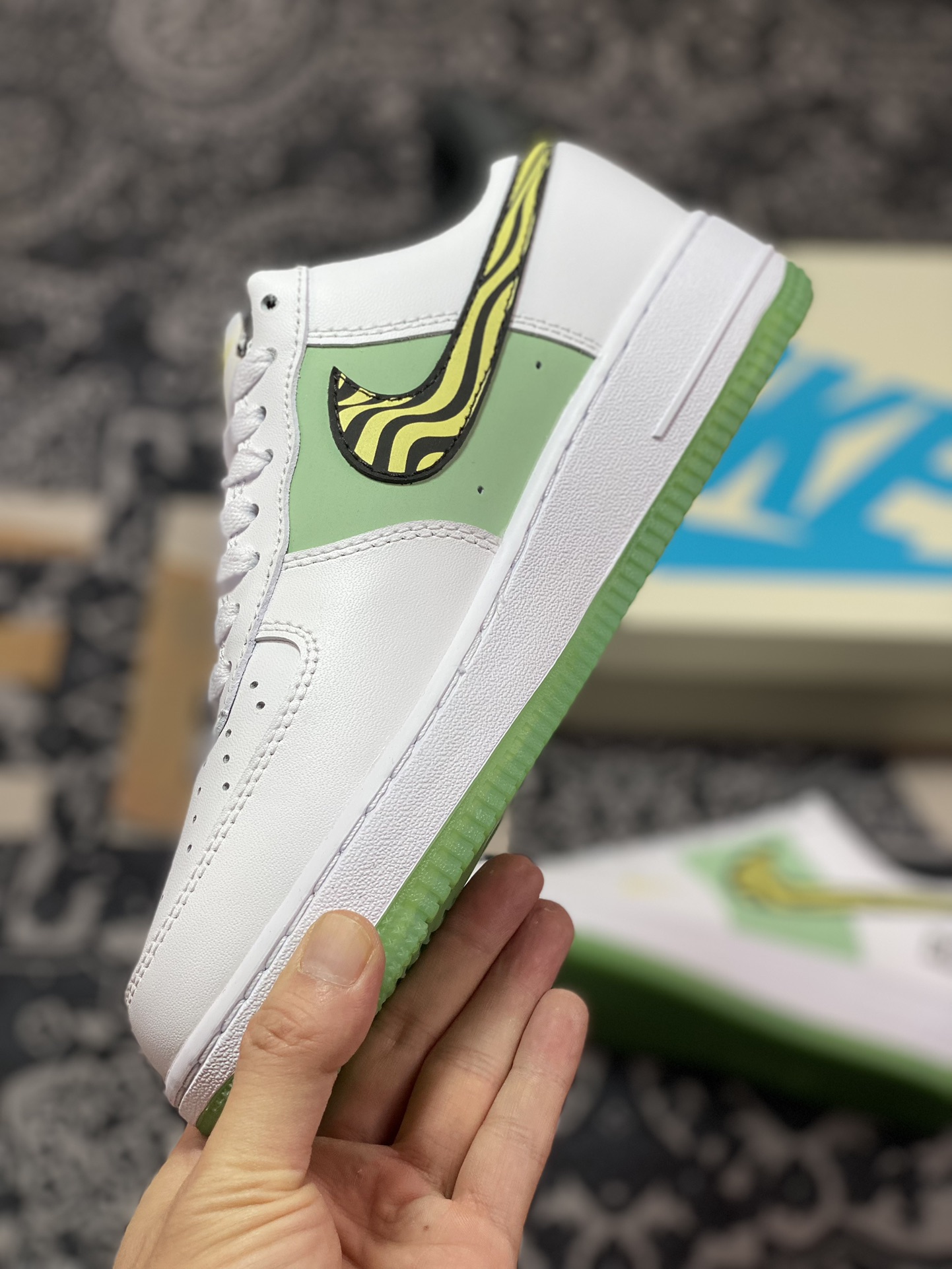 200 Nike Air Force 1 '07 Low"White/Green/Yellow"空军一号低帮板鞋“皮革白淡绿黑黄斑马纹”BS9055-827