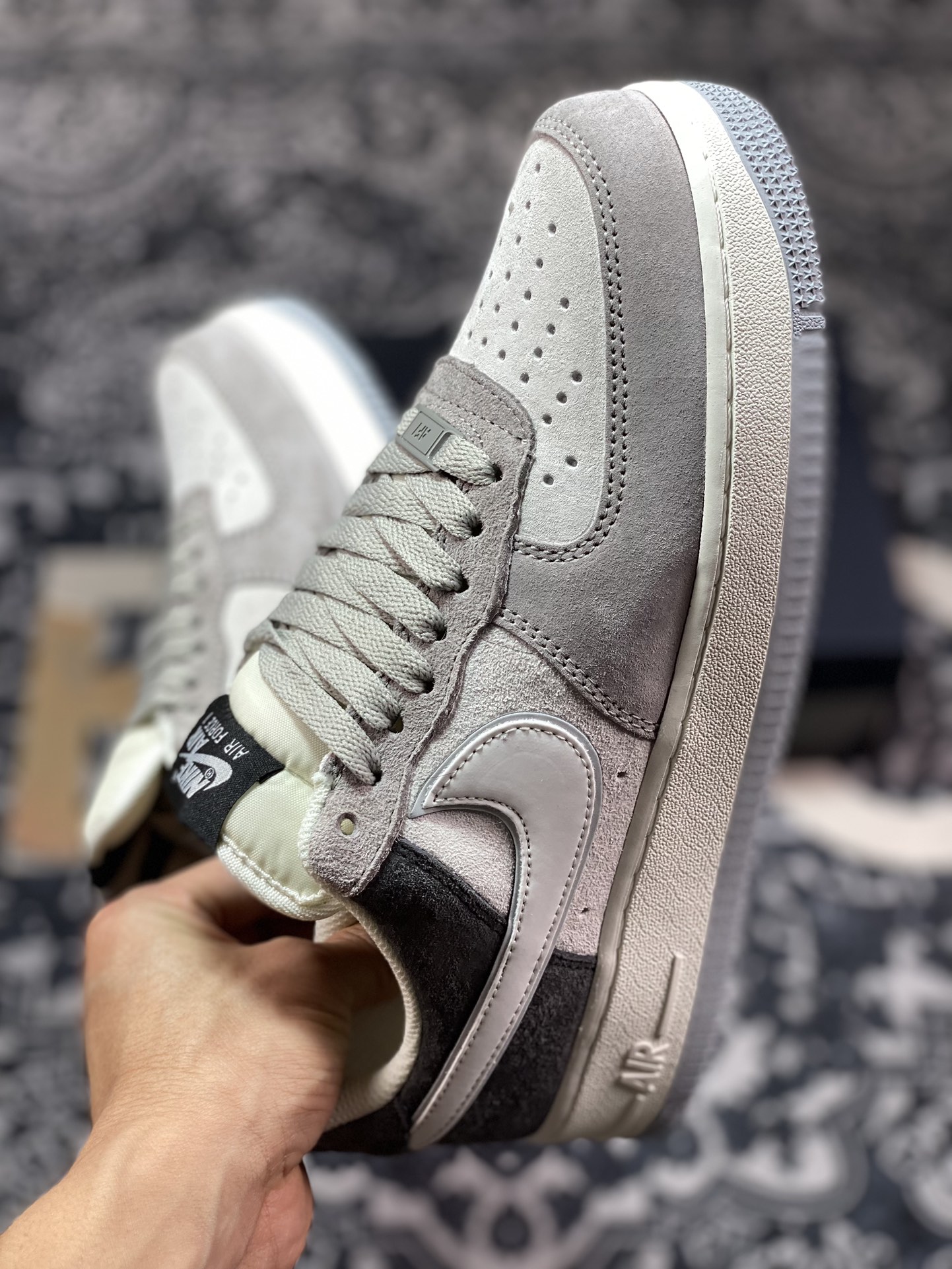 260 Air Force 1 '07 Low 浅灰黑麂皮 DW0831-896