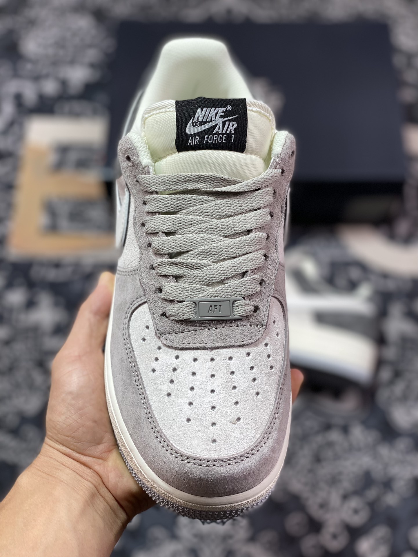 260 Air Force 1 '07 Low 浅灰黑麂皮 DW0831-896