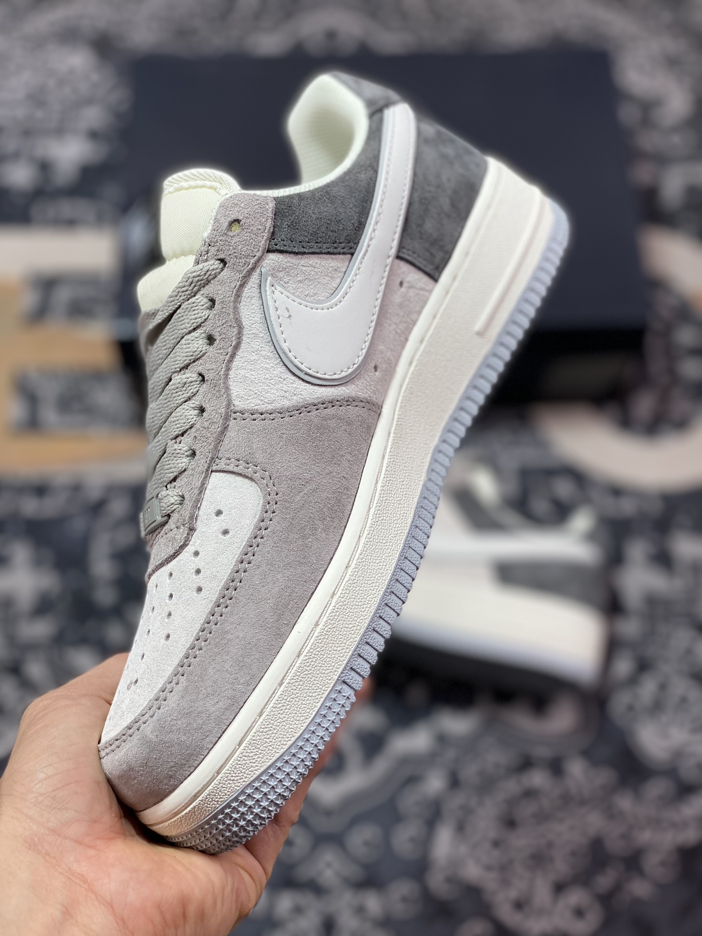 260 Air Force 1 '07 Low 浅灰黑麂皮 DW0831-896