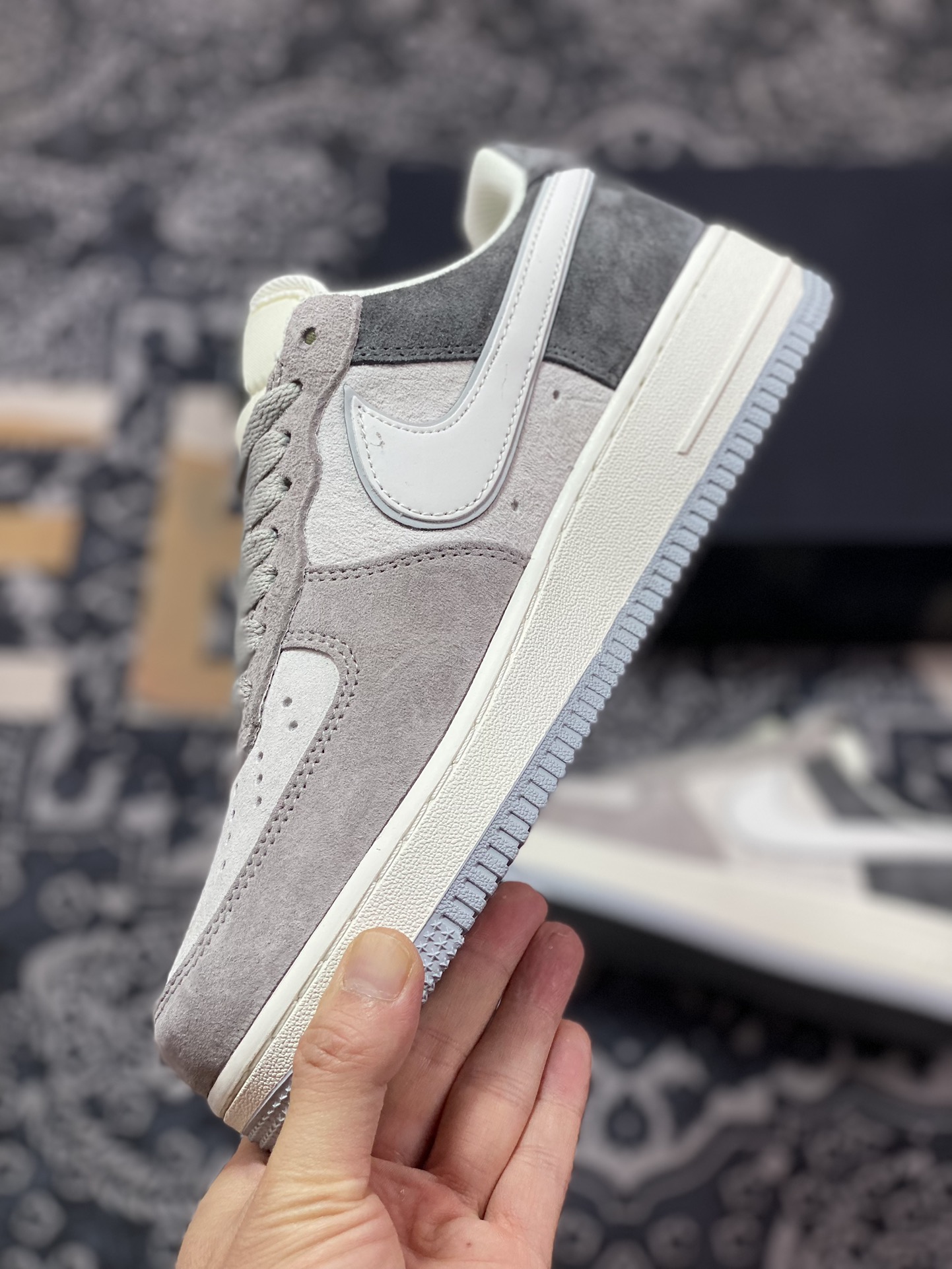 260 Air Force 1 '07 Low 浅灰黑麂皮 DW0831-896