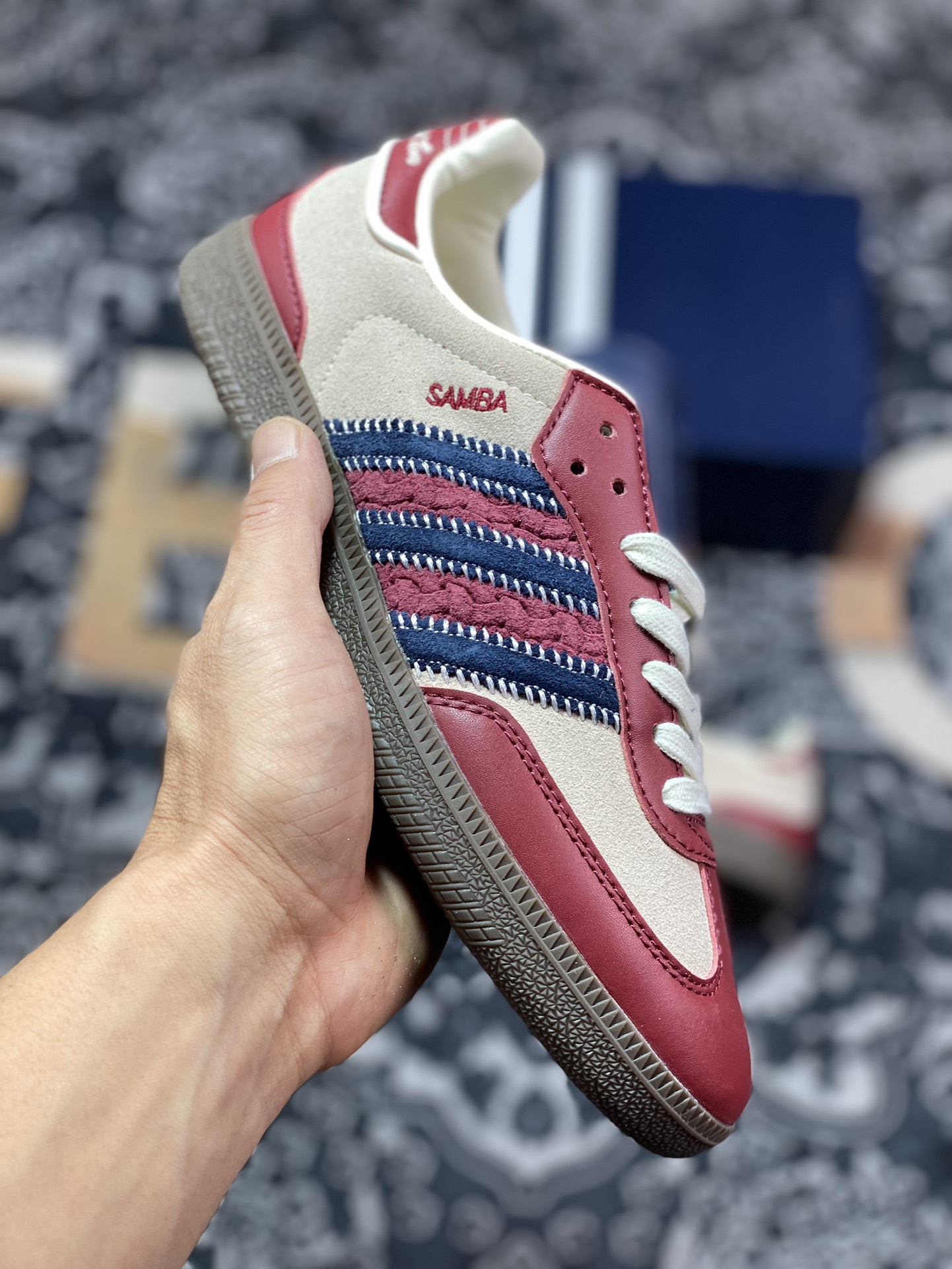 220 notitle x Adidas   Originals Samba OG 米红蓝 联名桑巴训练鞋 ID6023