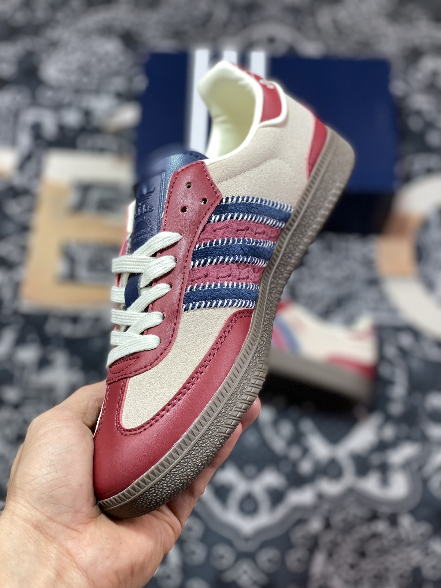 220 notitle x Adidas   Originals Samba OG 米红蓝 联名桑巴训练鞋 ID6023