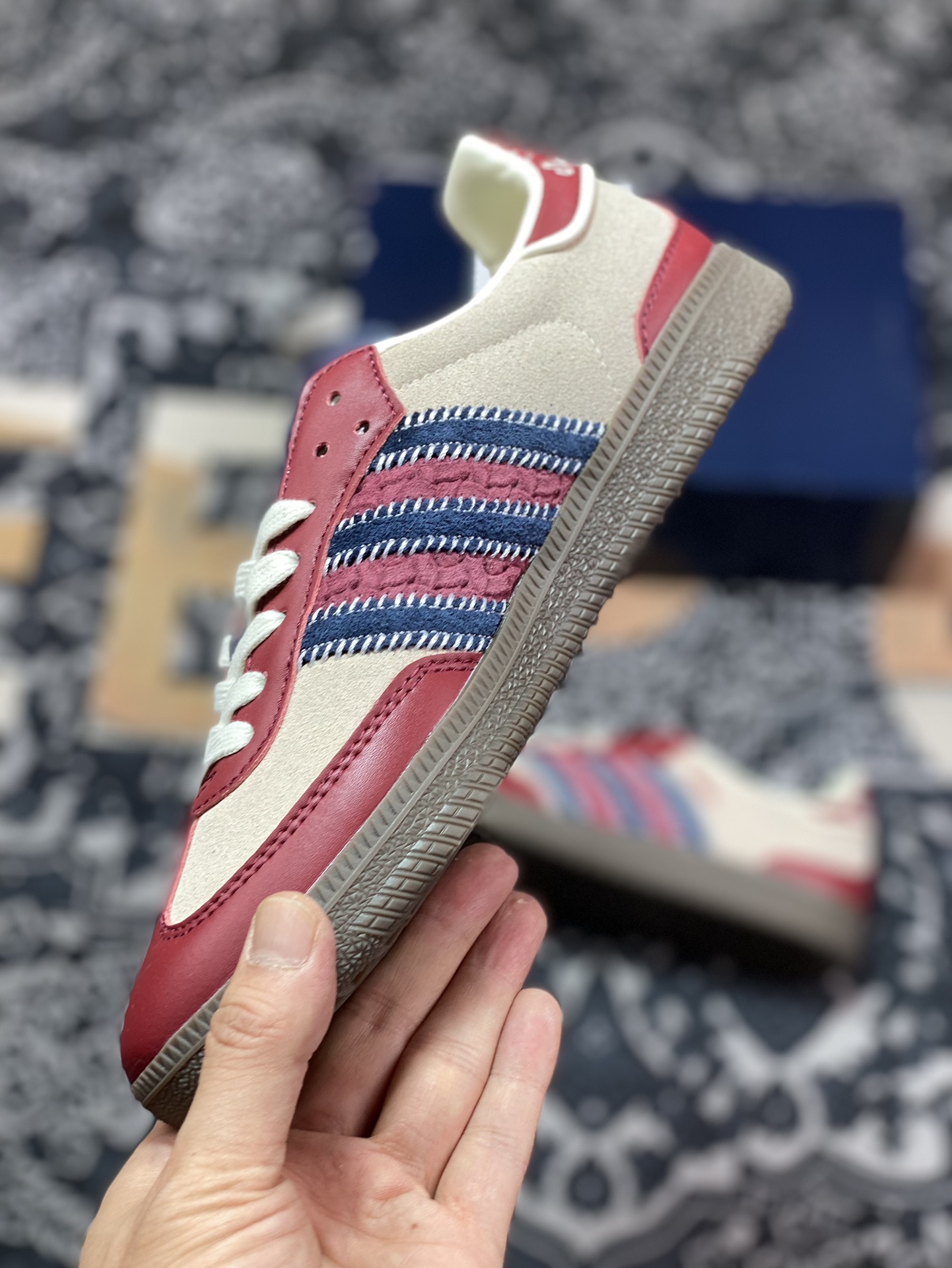 220 notitle x Adidas   Originals Samba OG 米红蓝 联名桑巴训练鞋 ID6023