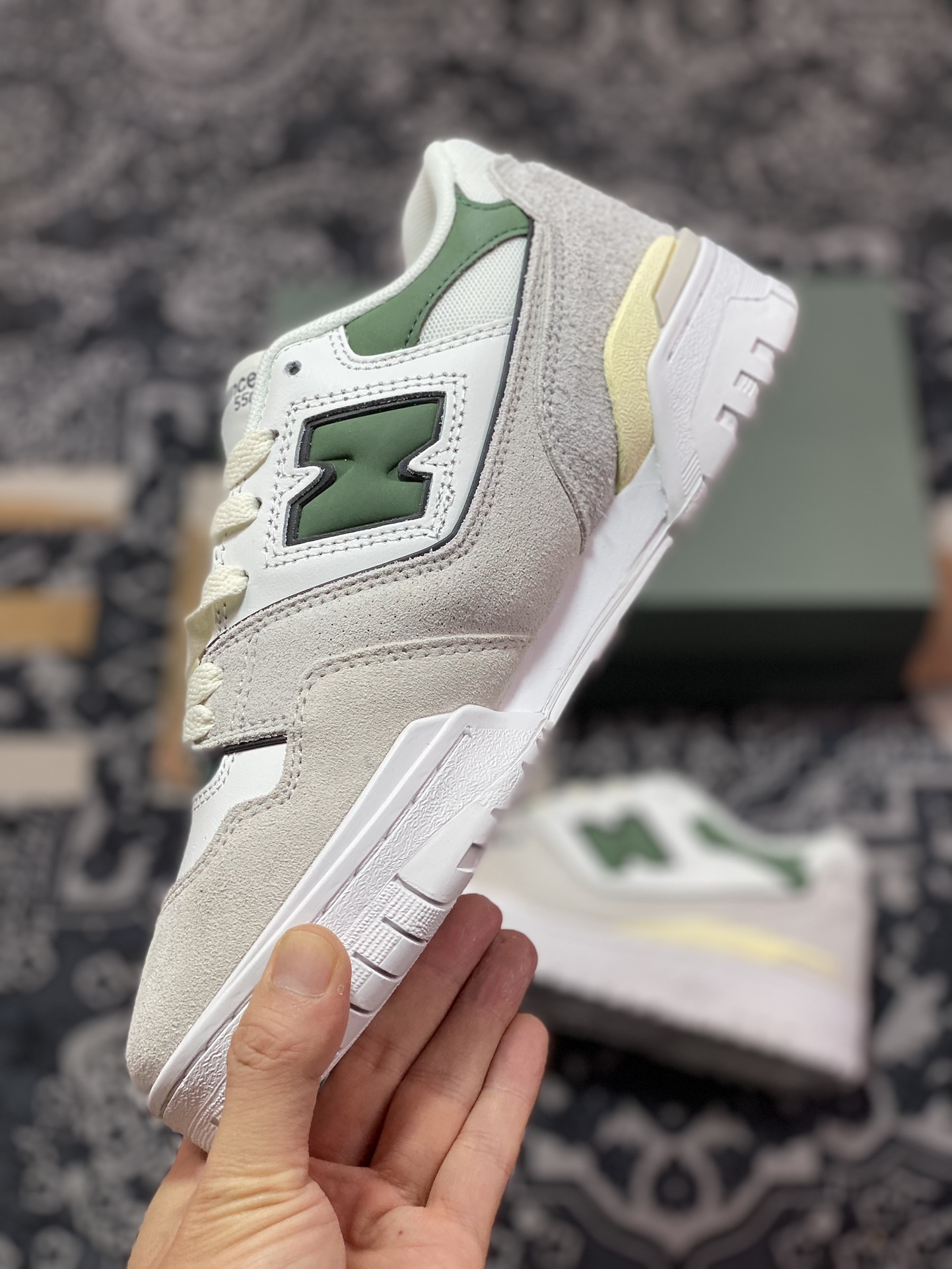 200 New Balance BB550系列 新平衡皮面中性休闲跑鞋 BBW550SG