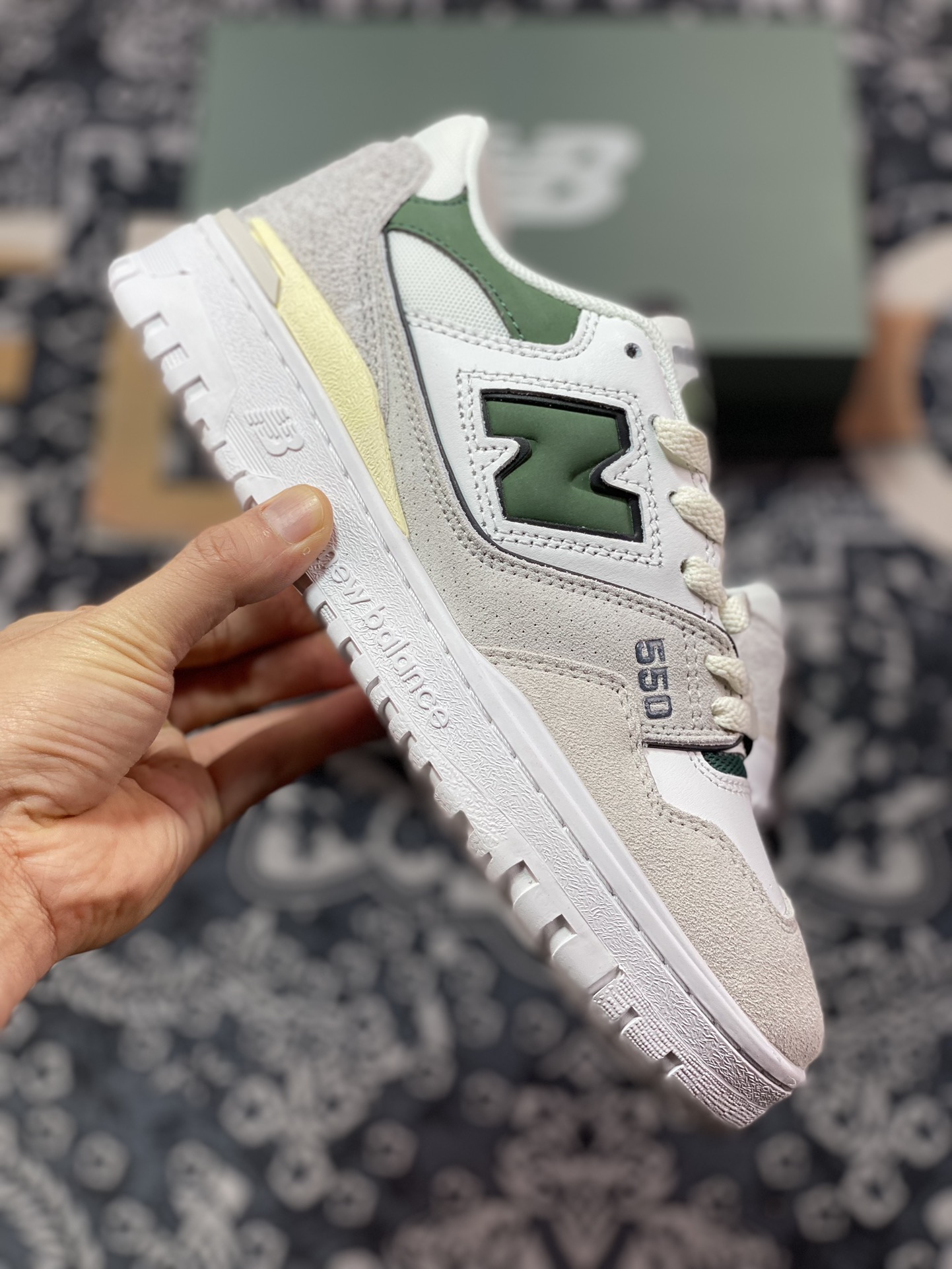 200 New Balance BB550系列 新平衡皮面中性休闲跑鞋 BBW550SG