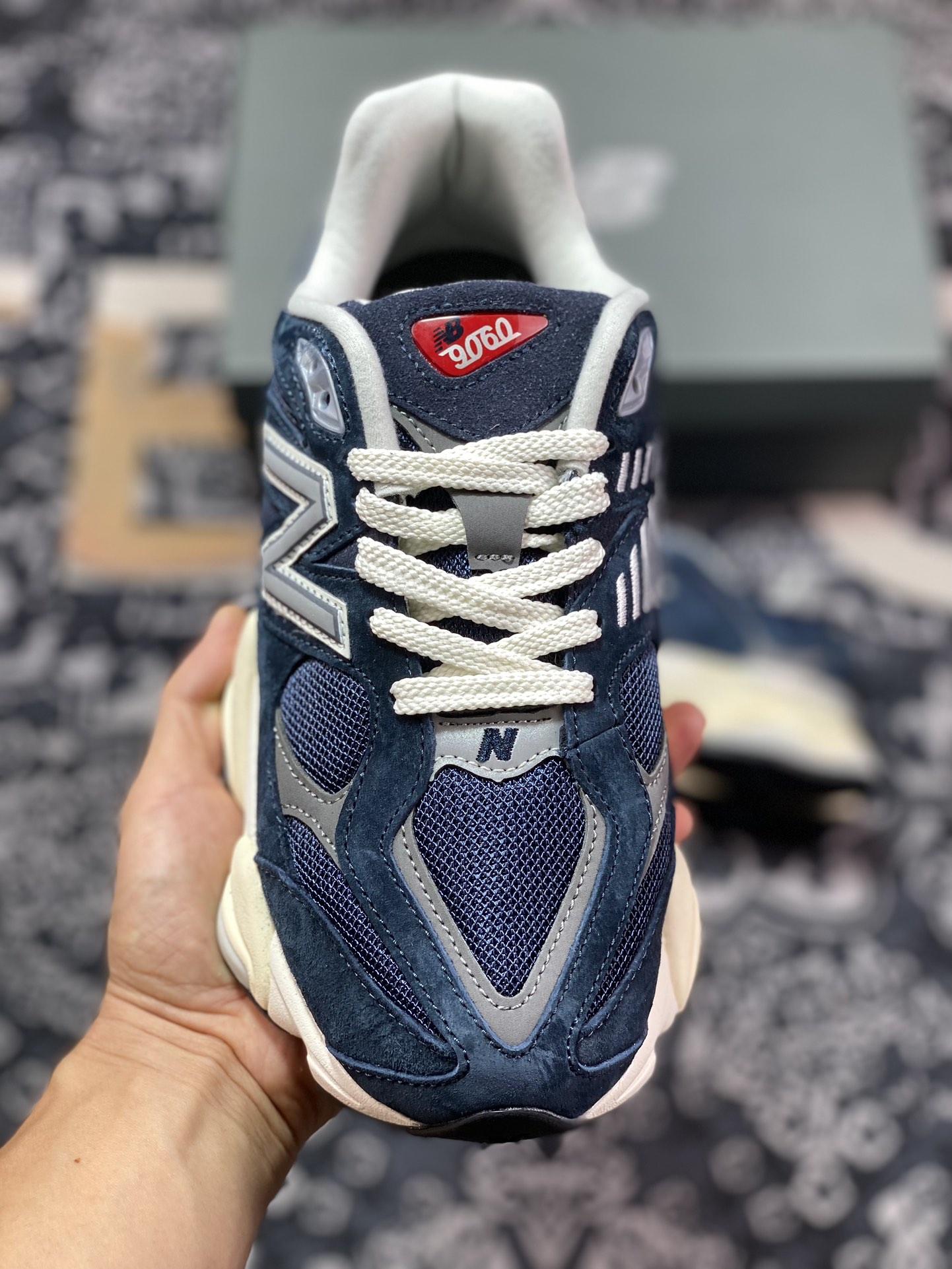 240 New Balance 9060"Outerspace"系列复古百搭老爹风跑步鞋“藏蓝银灰”U9060ECB