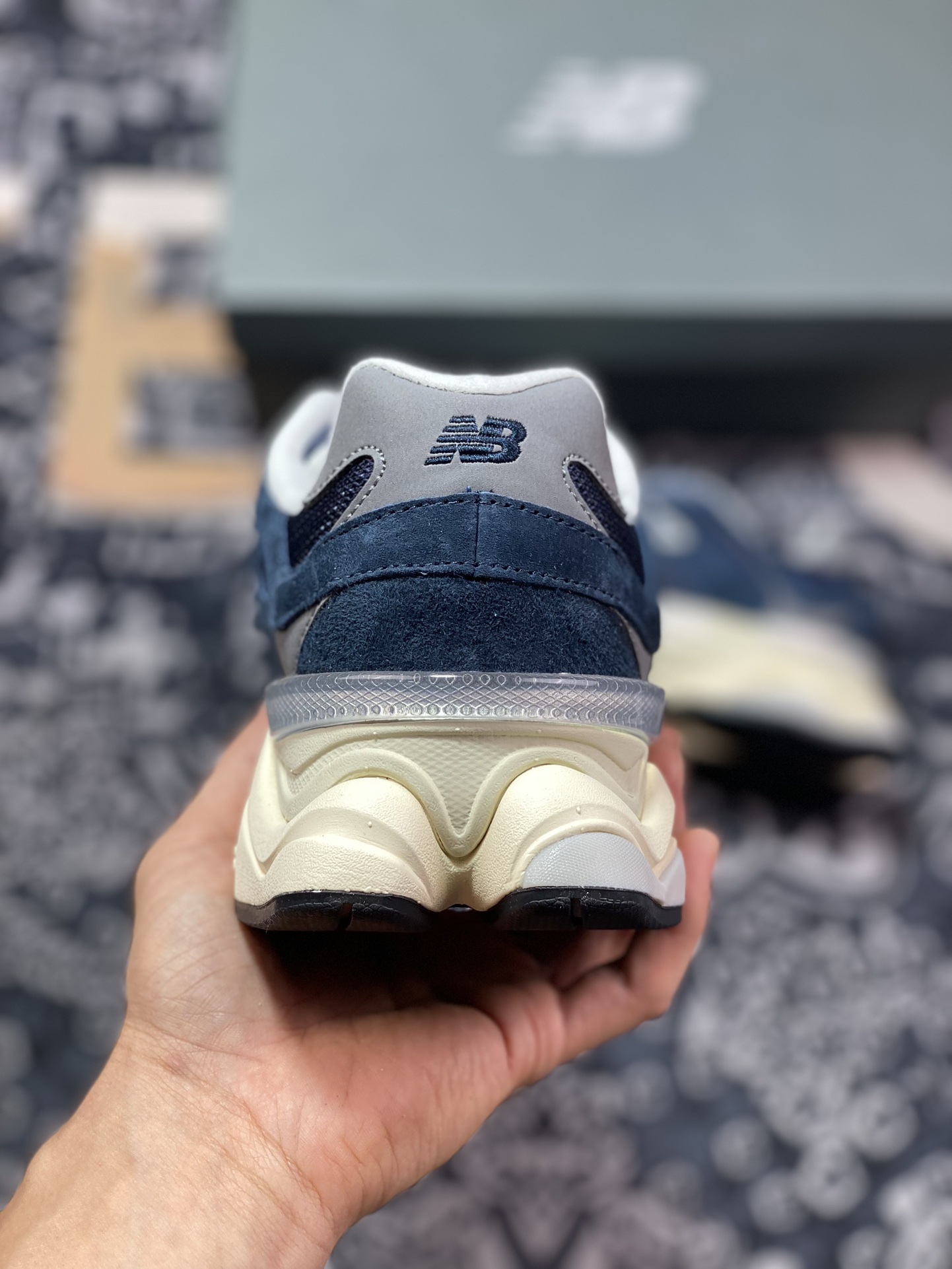 240 New Balance 9060"Outerspace"系列复古百搭老爹风跑步鞋“藏蓝银灰”U9060ECB