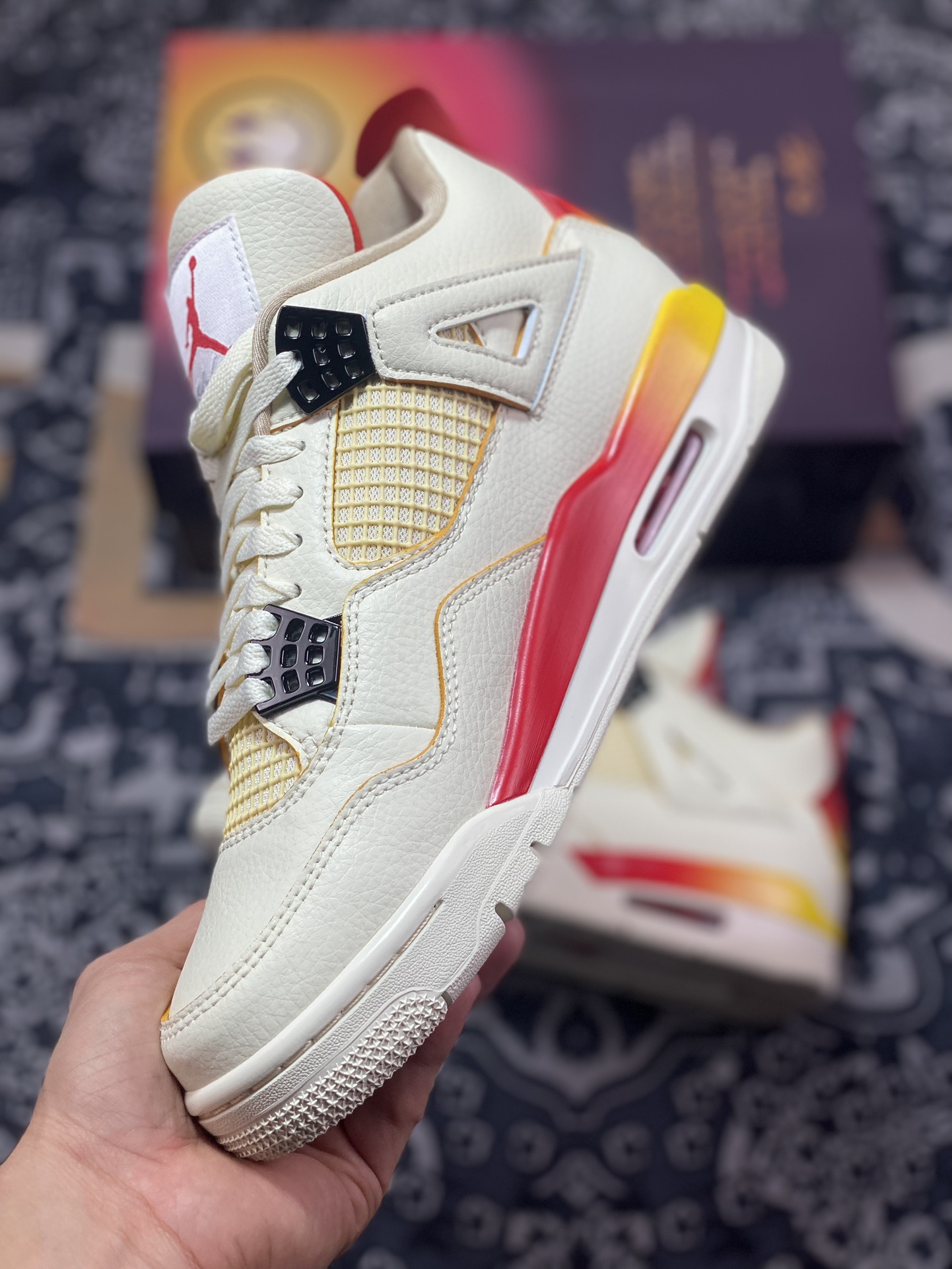 380  Balvin x Air Jordan 4 Retro SP AJ4乔4彩虹笑脸 FN0344-901