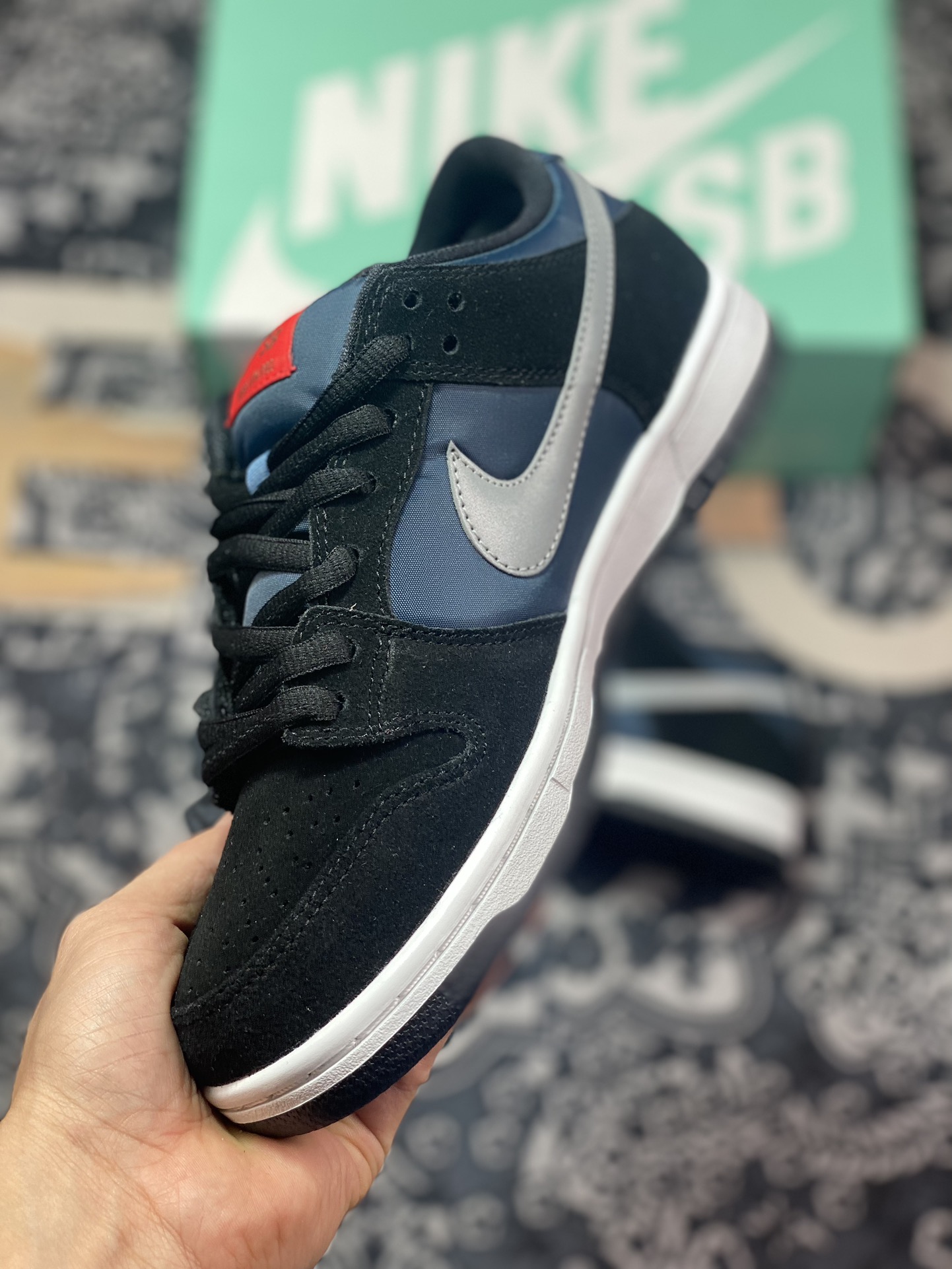 220  NIKE DUNK SB LOW PREMIUM SB 黑蓝拼接 304292-035