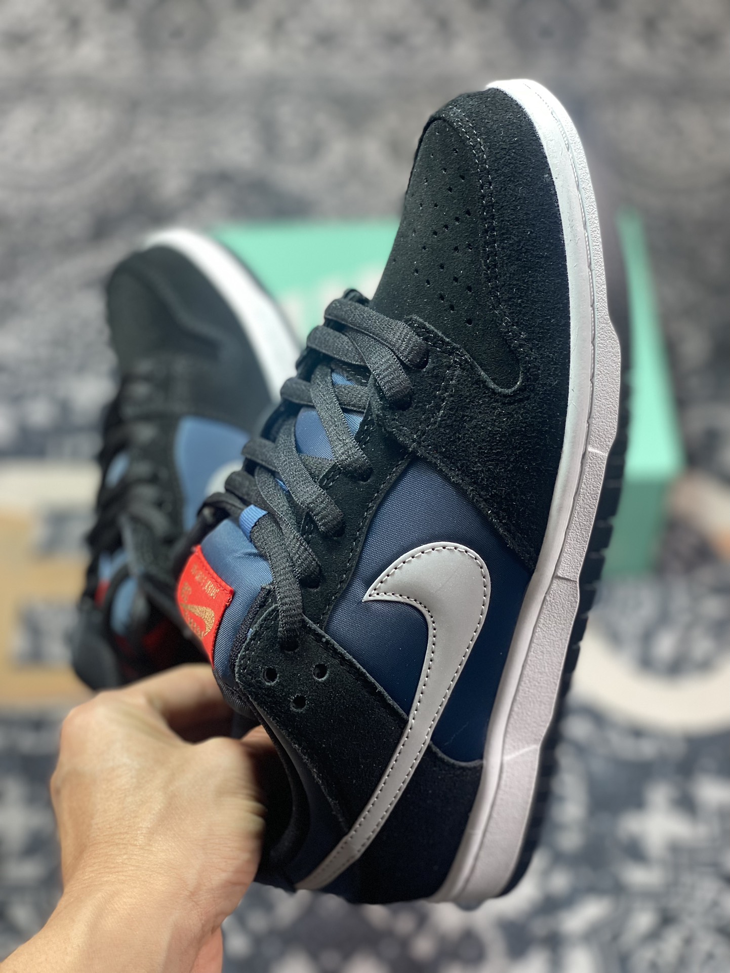 220  NIKE DUNK SB LOW PREMIUM SB 黑蓝拼接 304292-035