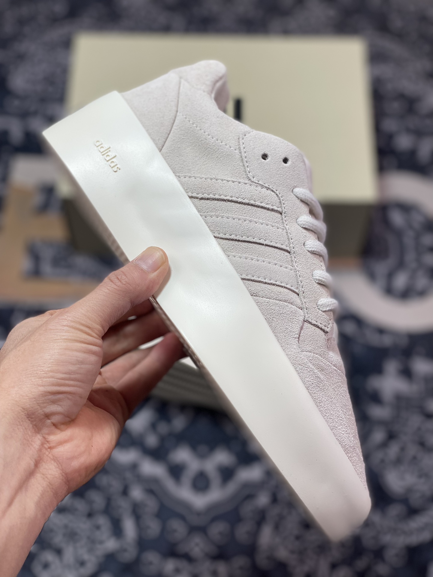 300 Fear Of God x adidas Athletics Forum 86 Low”Grey”罗马改良系列低帮板鞋“翻毛浅灰米白”IE6215