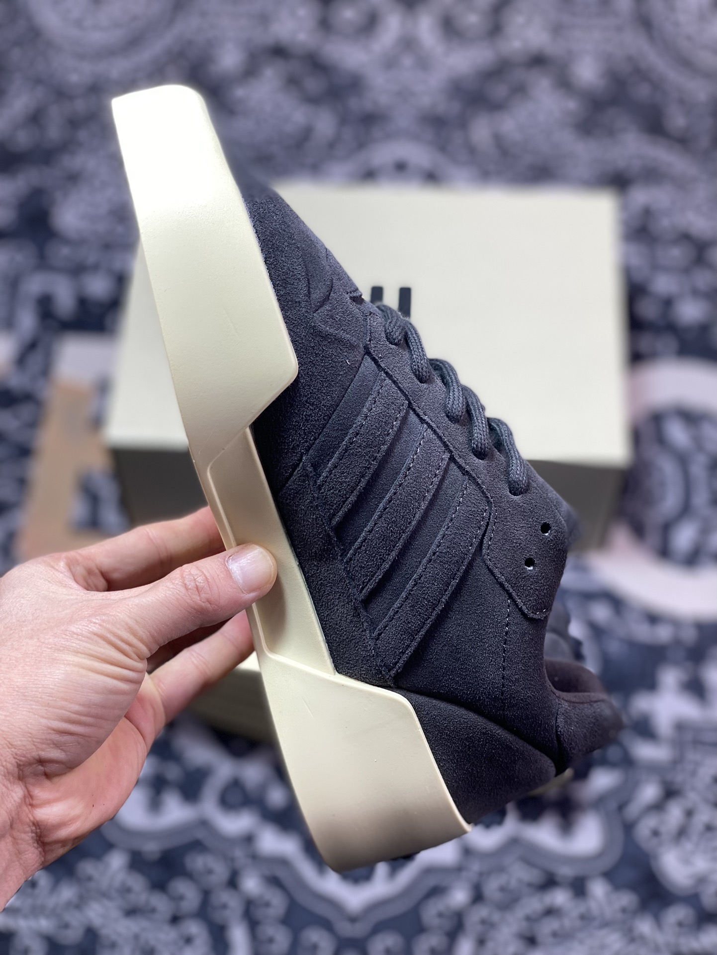 300 Fear Of God x adidas Athletics Forum 86 Low”Black”罗马改良板鞋“翻毛黑米白”IG6633