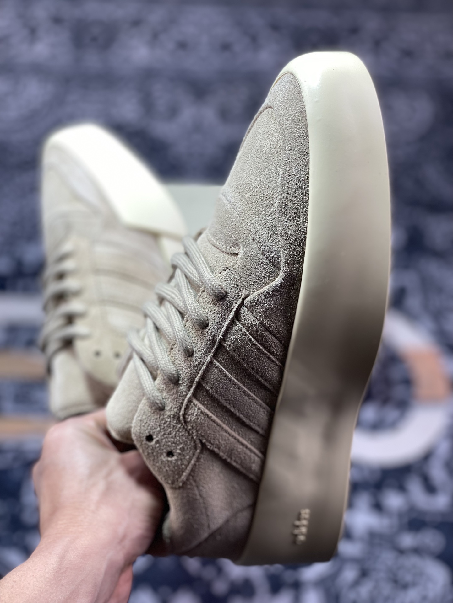 300 Fear Of God x adidas Athletics Forum 86 Low”Sand”罗马改良系列低帮增高板鞋“翻毛沙棕米黄底”IE6213