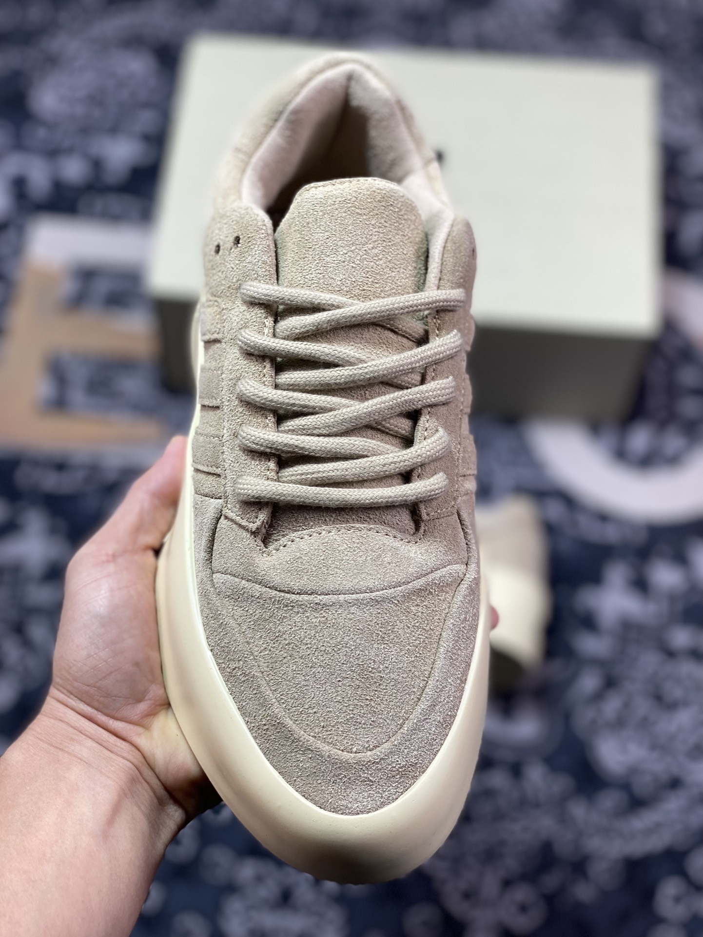 300 Fear Of God x adidas Athletics Forum 86 Low”Sand”罗马改良系列低帮增高板鞋“翻毛沙棕米黄底”IE6213