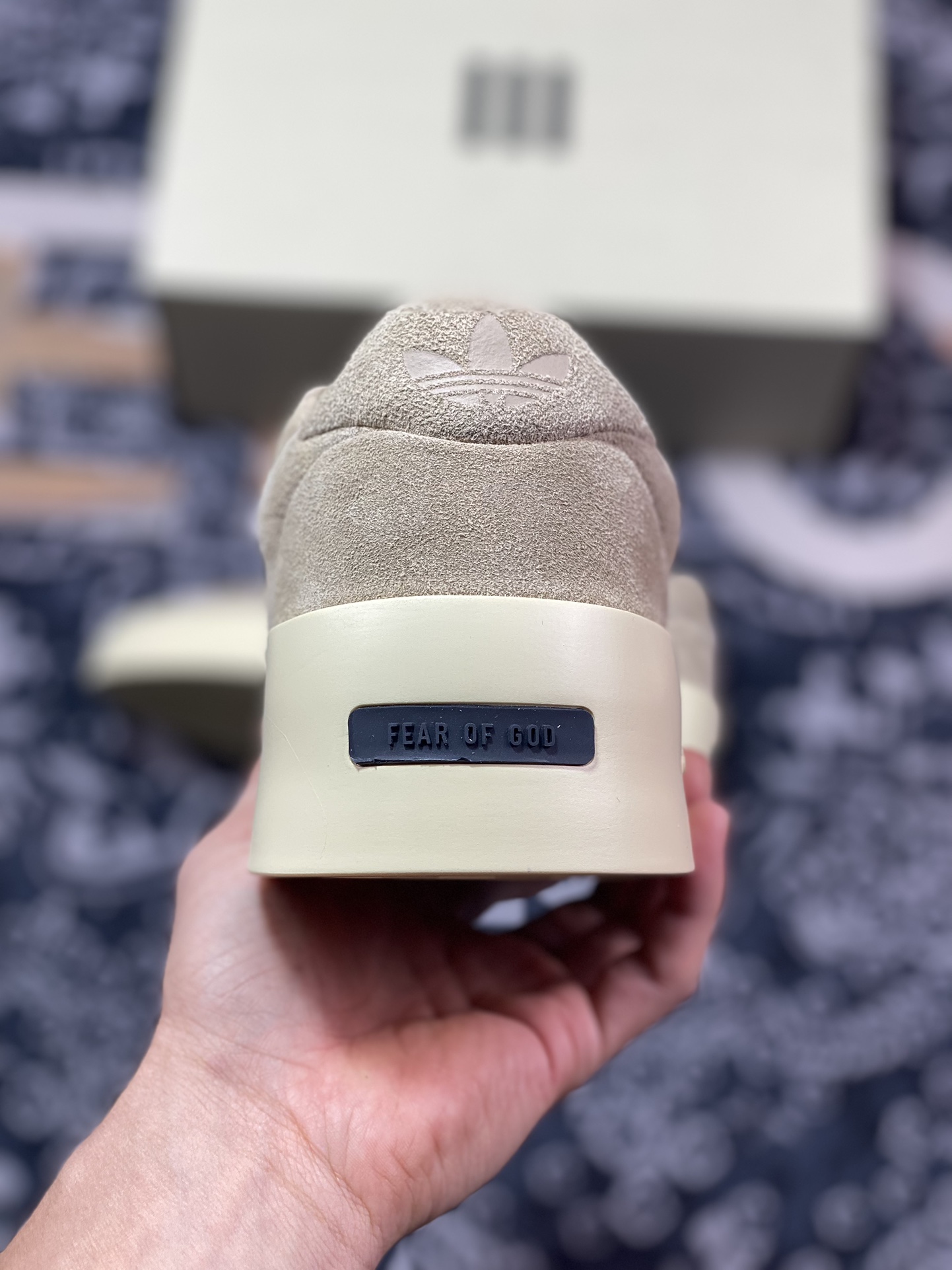 300 Fear Of God x adidas Athletics Forum 86 Low”Sand”罗马改良系列低帮增高板鞋“翻毛沙棕米黄底”IE6213