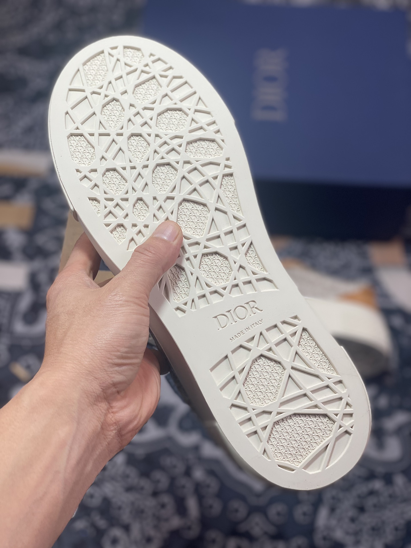 优选 Dior x Denim Tears 23ss 联名合作款B33系列 圆头休闲板鞋 海军蓝色马海毛宽鞋带和哑光同色调饰面黄铜孔眼