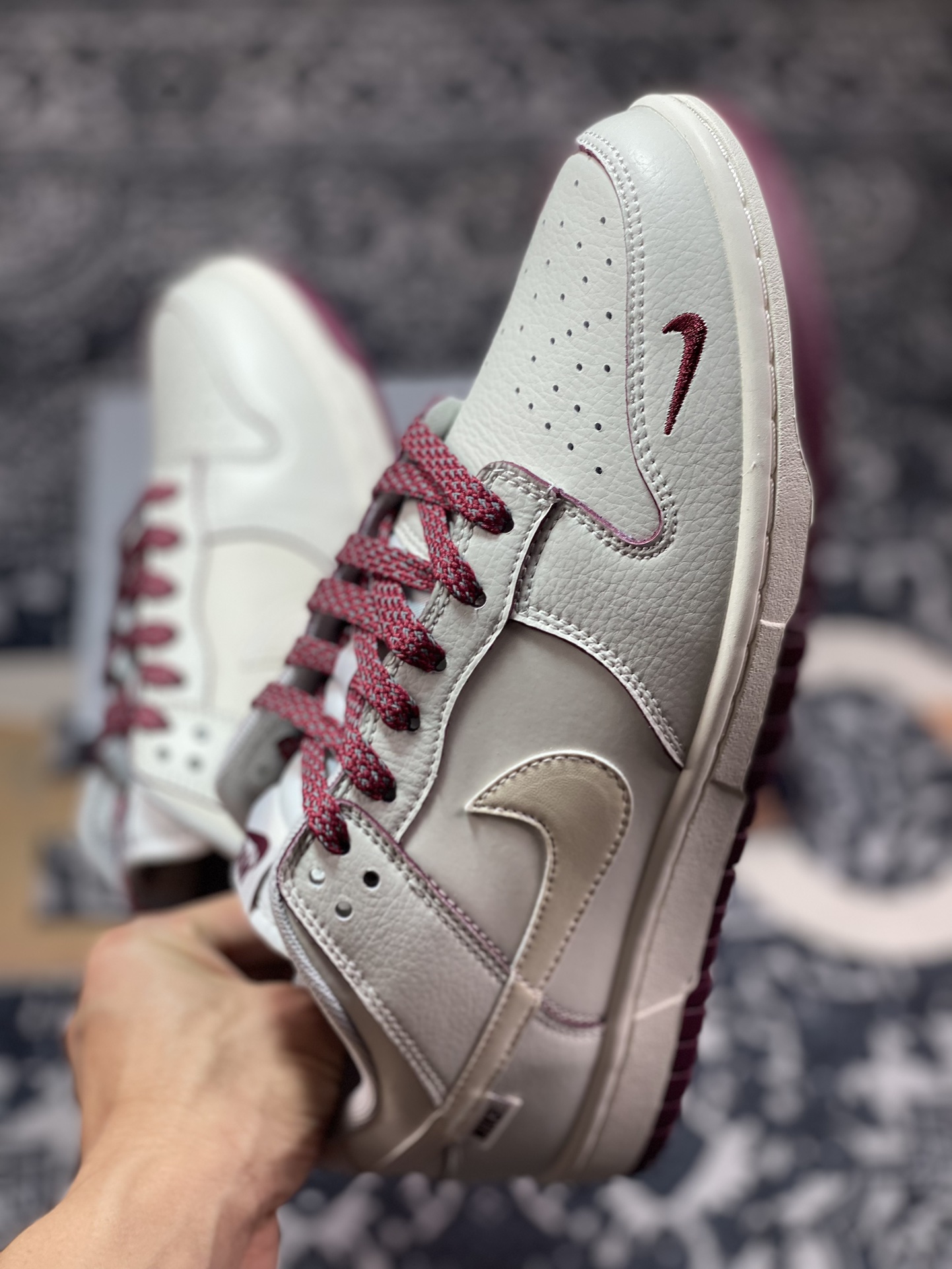 280 Nike  SB Dunk Low 珠光酒红配色 低帮休闲运动滑板板鞋 KK0517-005