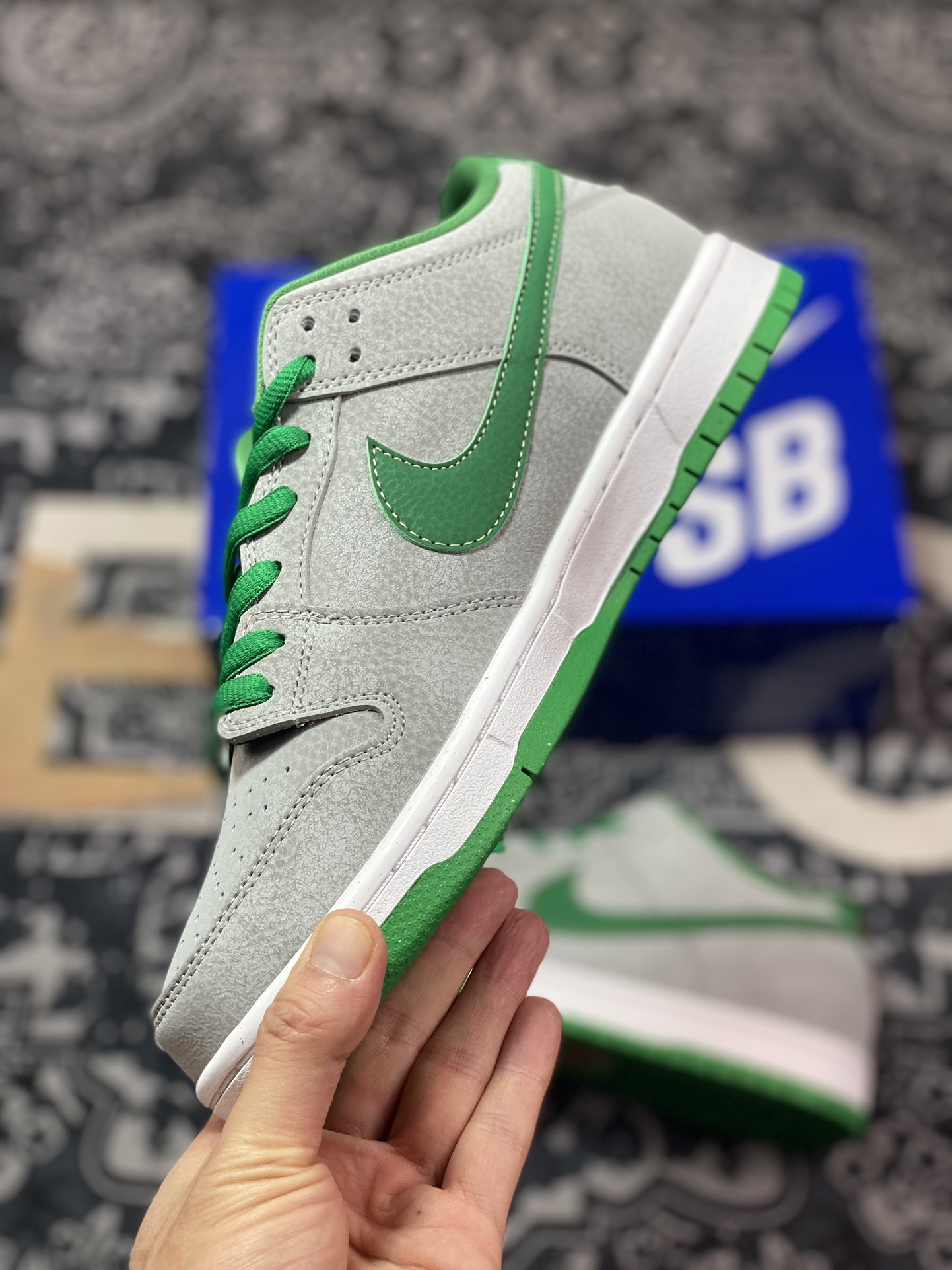 220  性价比触顶 同价区间无对手NK SB Dunk Low Medusa 灰绿配色 低帮休闲运动板鞋  313170-030