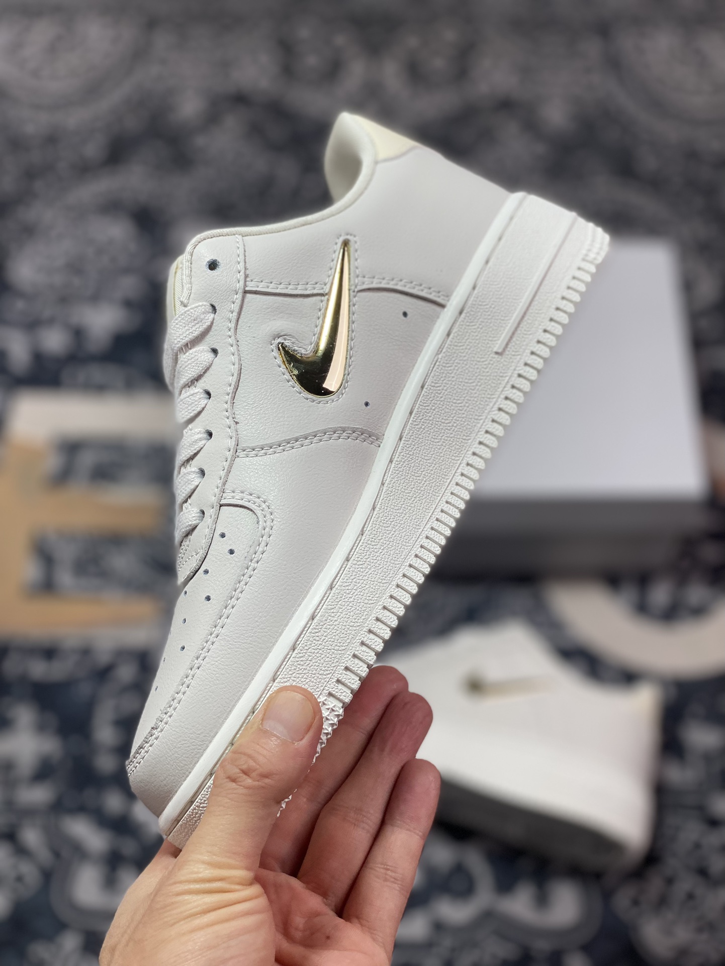 200 Nike Air Force 1 Low Jewel PRM LX 耀眼宝石   AO3814-001