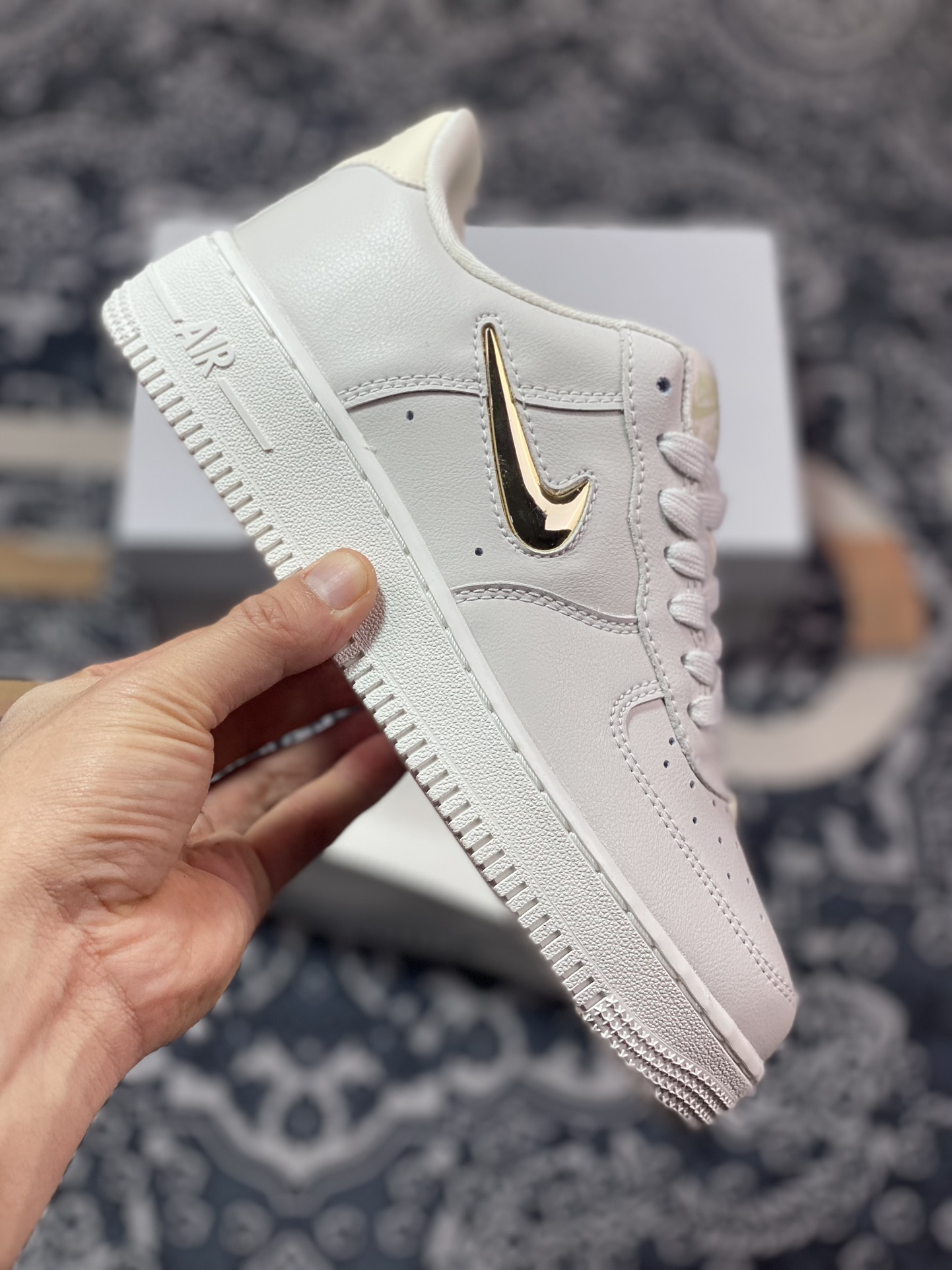 200 Nike Air Force 1 Low Jewel PRM LX 耀眼宝石   AO3814-001