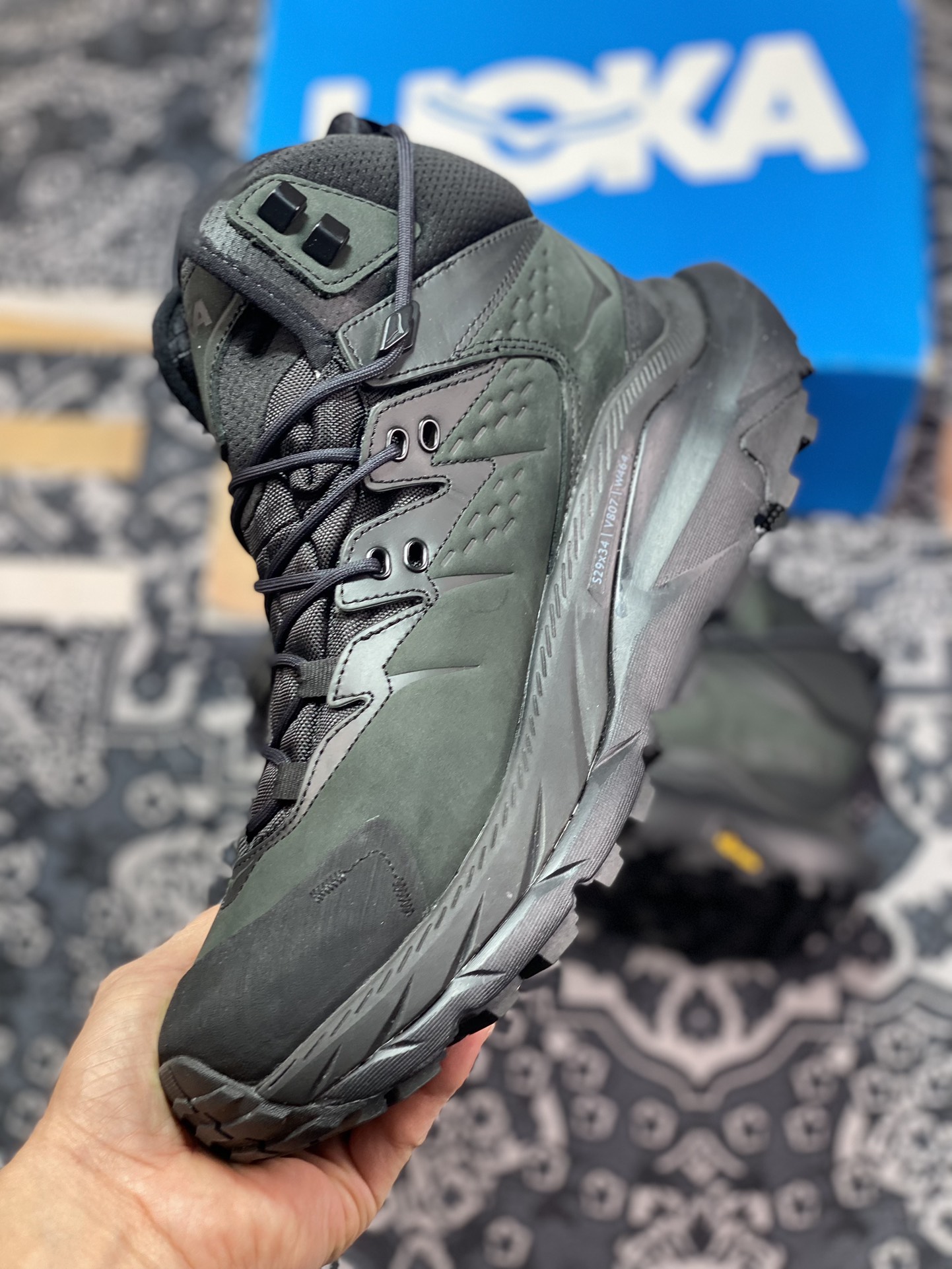 High-end luxury line Kanye West wears the same style of foreign trade authentic order Hoka one one x Engineered high-top thick-soled serrated tank outdoor sports shoes