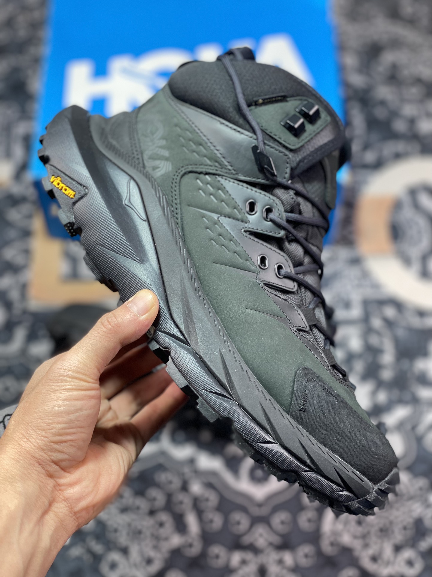 High-end luxury line Kanye West wears the same style of foreign trade authentic order Hoka one one x Engineered high-top thick-soled serrated tank outdoor sports shoes