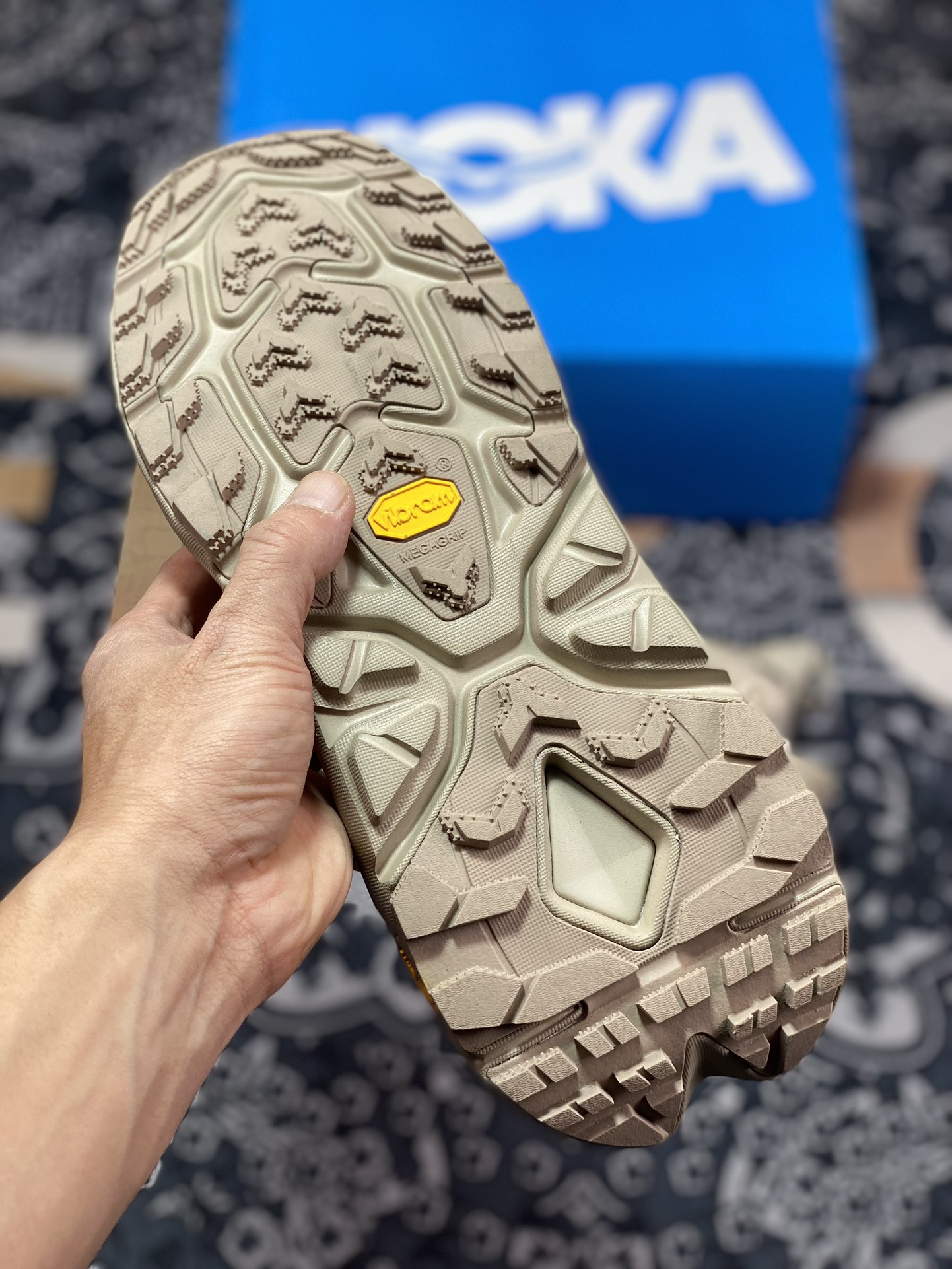 High-end branch foreign trade genuine order Hoka one one Kaha Low GTX low-top thick-soled serrated tank outdoor sports shoes