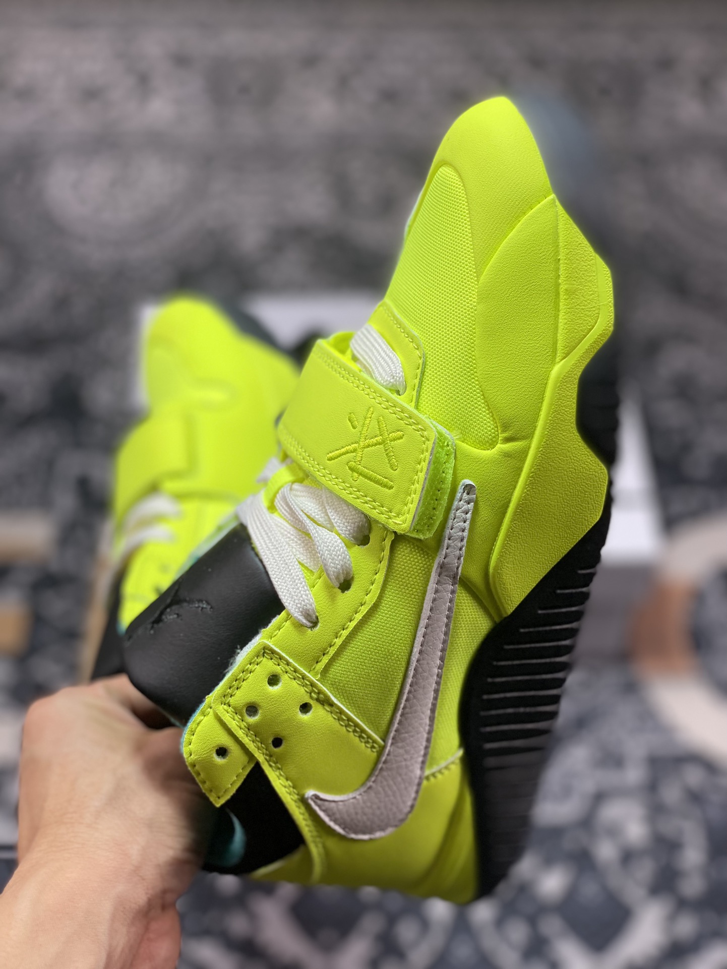 Travis Scott x Nike Jordan Cut The Check ”Volt Black” Cut The Check Series Mid-top Basketball Shoes ”TS Joint Fluorescent Green Black and White Hook” FZ8117-309