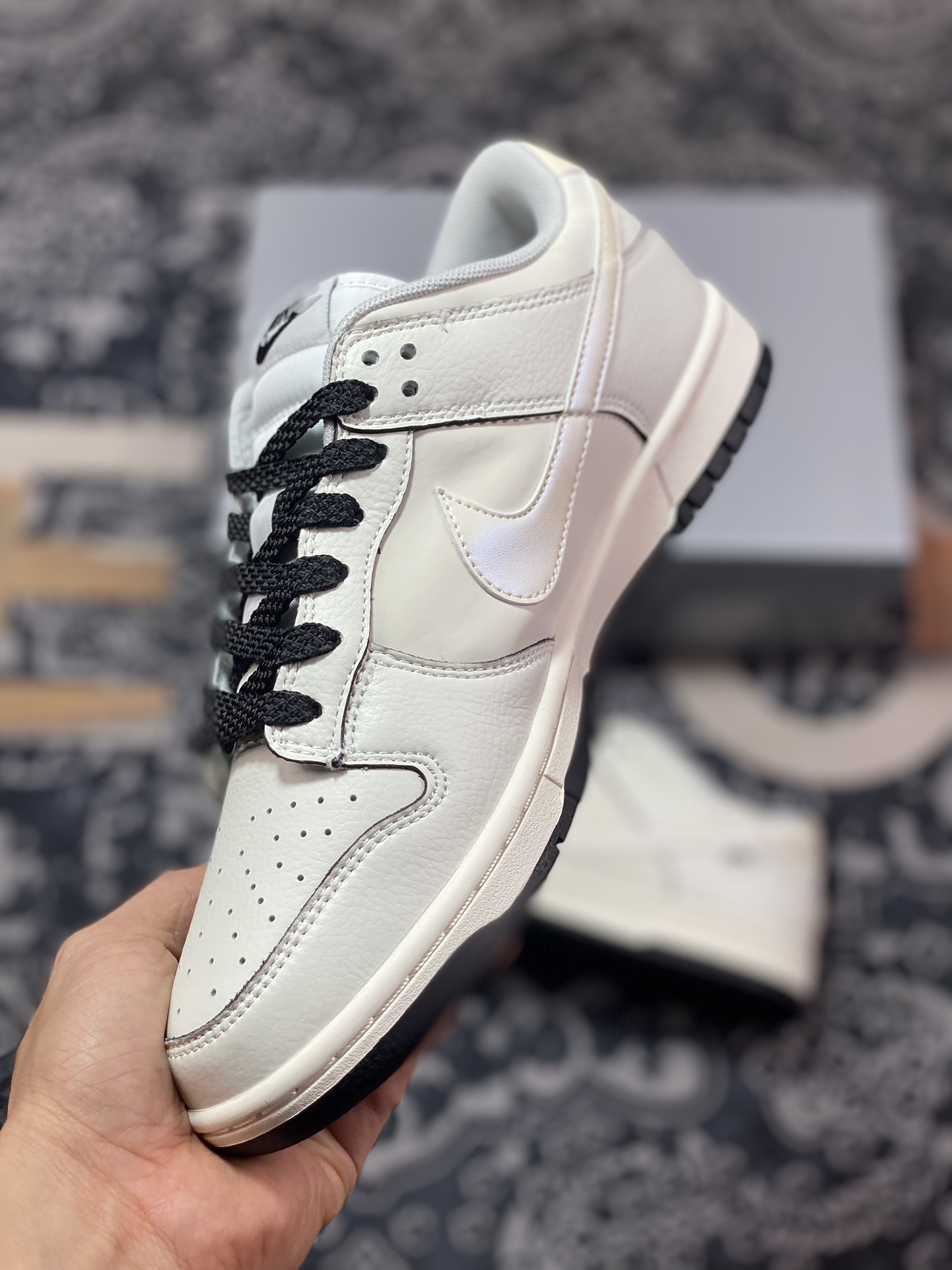 Nike By You SB Dunk Low Retro Dunk Series Low-top Sneakers ”Leather Beige Pearl Black Hook” KK0517-001