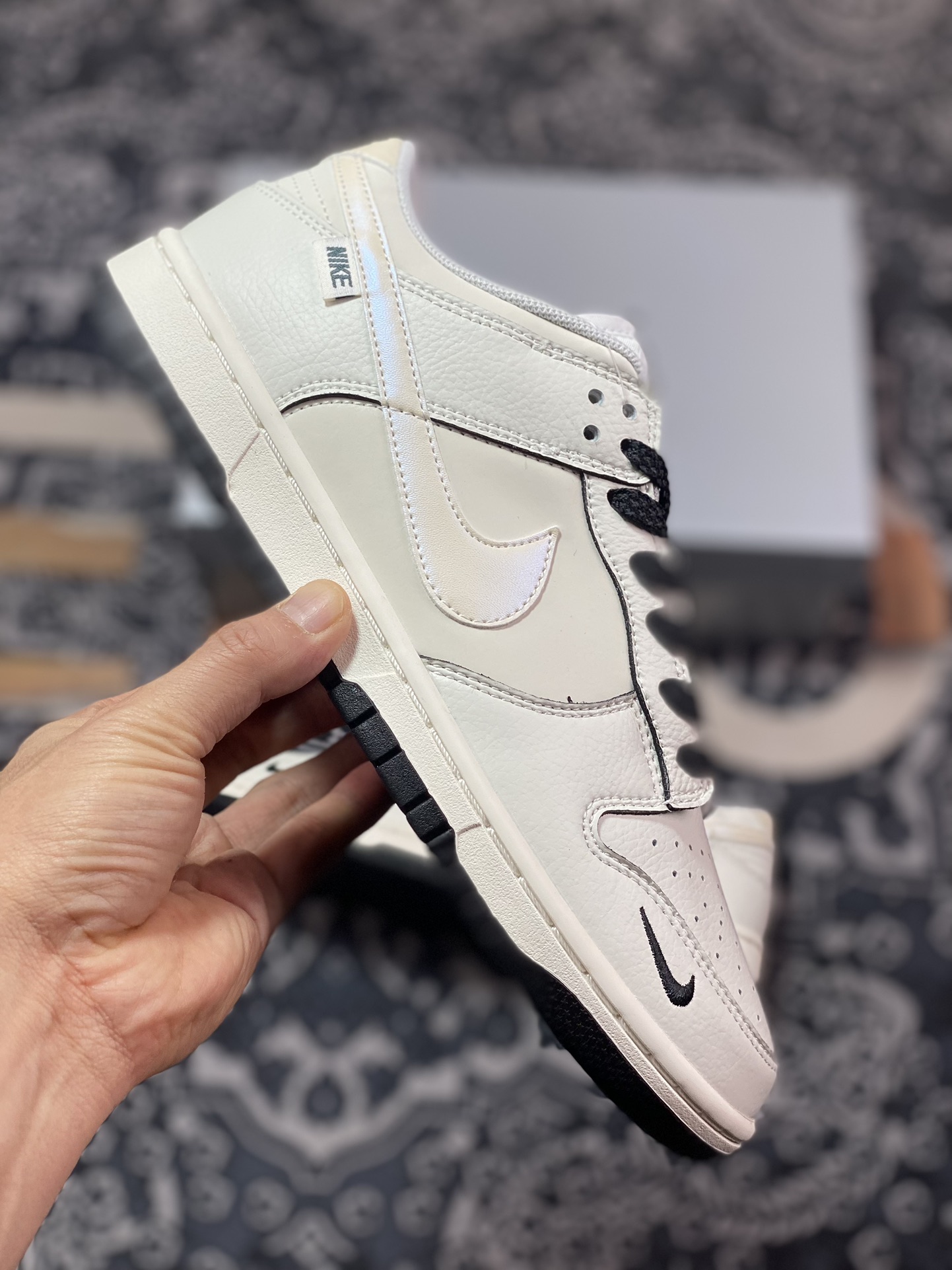 Nike By You SB Dunk Low Retro Dunk Series Low-top Sneakers ”Leather Beige Pearl Black Hook” KK0517-001