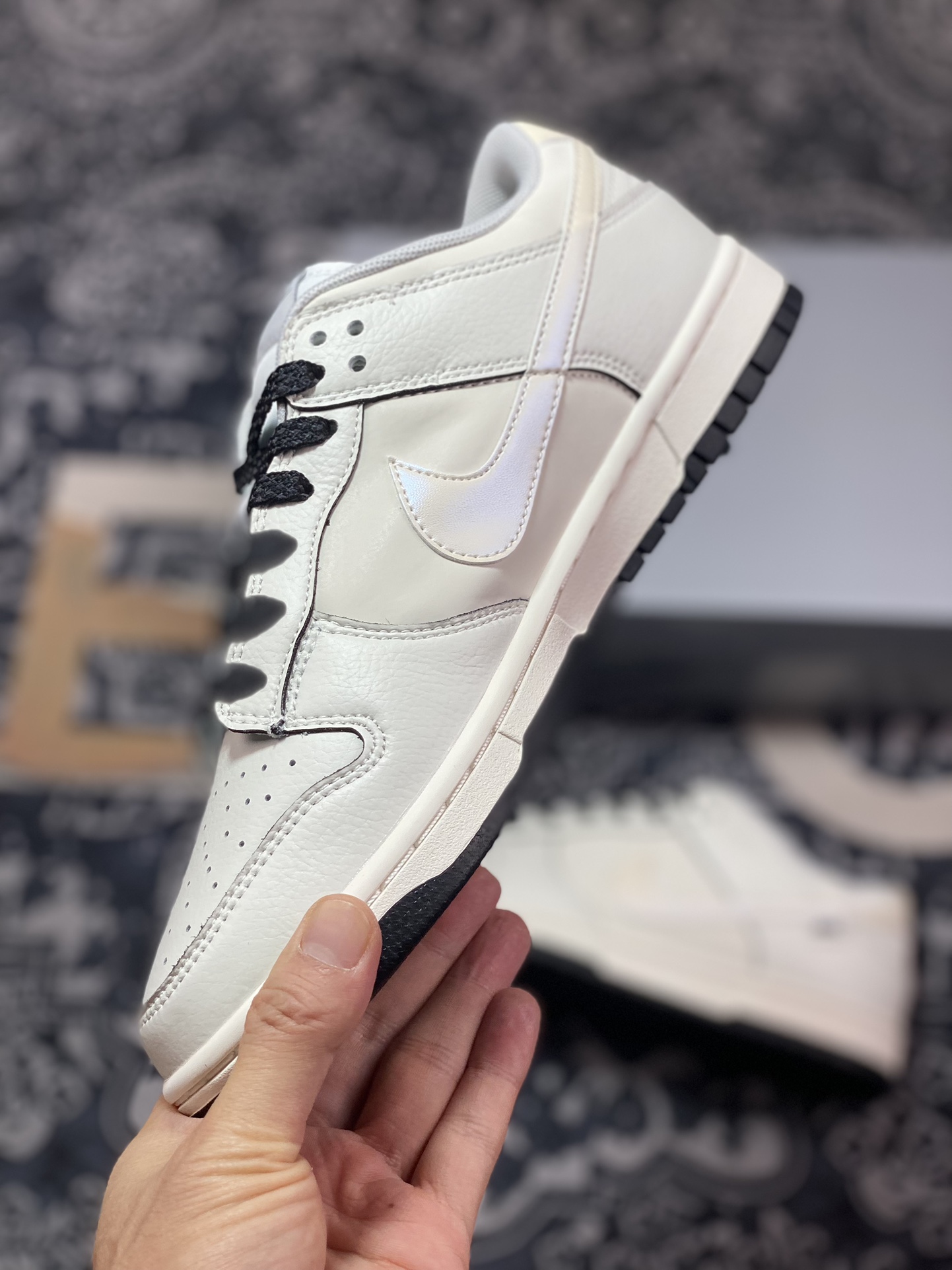 Nike By You SB Dunk Low Retro Dunk Series Low-top Sneakers ”Leather Beige Pearl Black Hook” KK0517-001