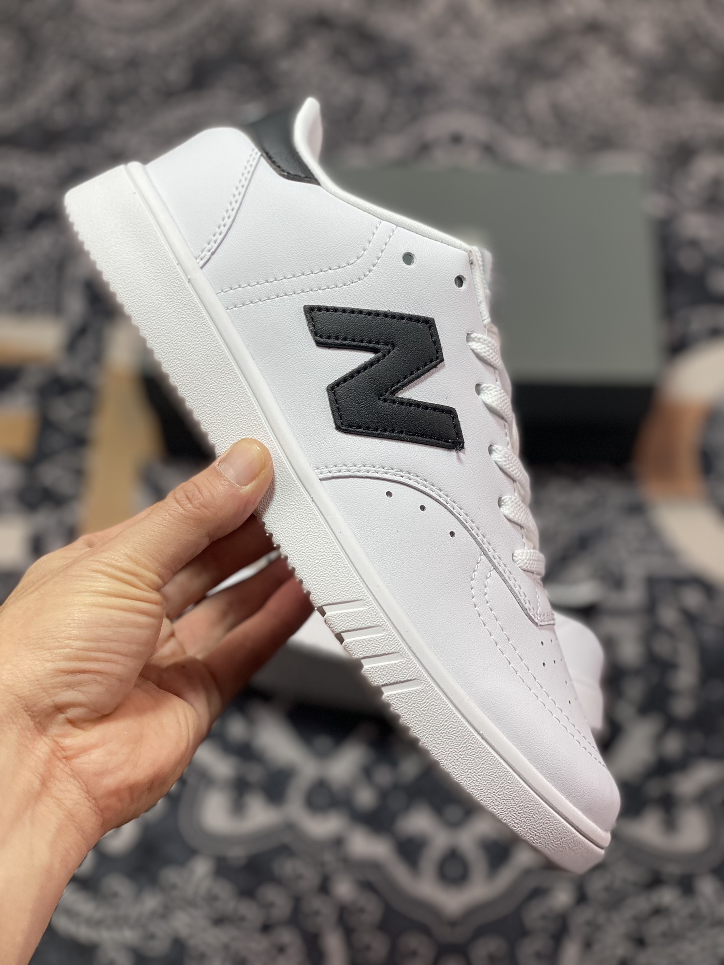 150 新百伦New Balance CT05系列低帮经典复古轻量休闲运动篮球板鞋“皮革白黑”CT05WB1