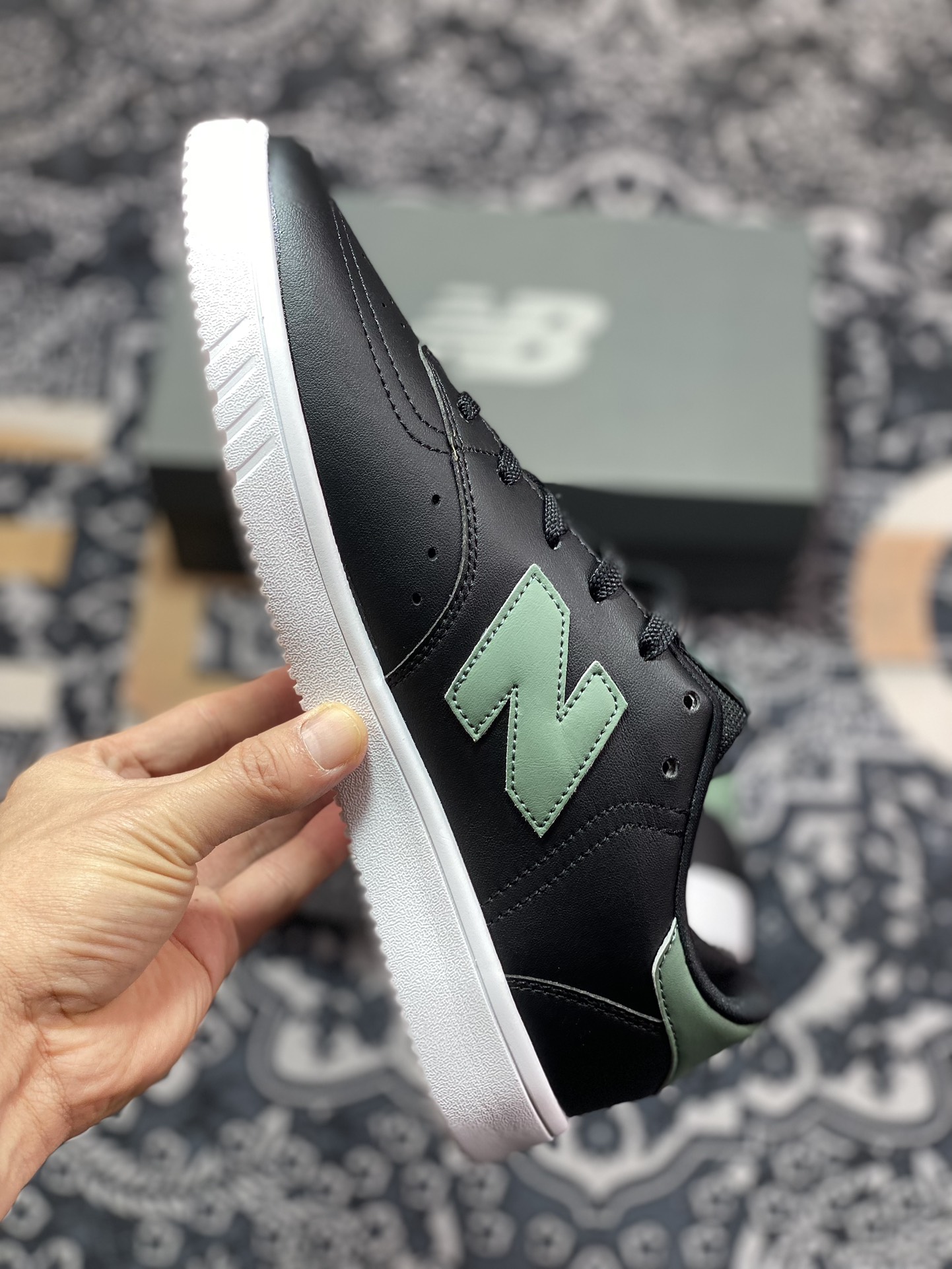 150 NB新百伦New Balance CT05系列低帮经典复古轻量休闲运动篮球板鞋“皮革黑绿”CT05WG3