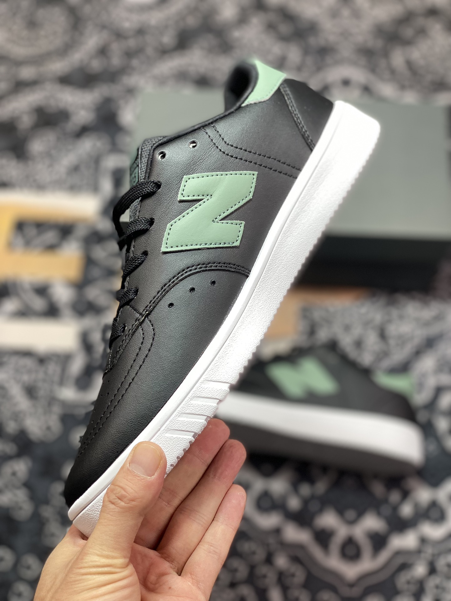 150 NB新百伦New Balance CT05系列低帮经典复古轻量休闲运动篮球板鞋“皮革黑绿”CT05WG3