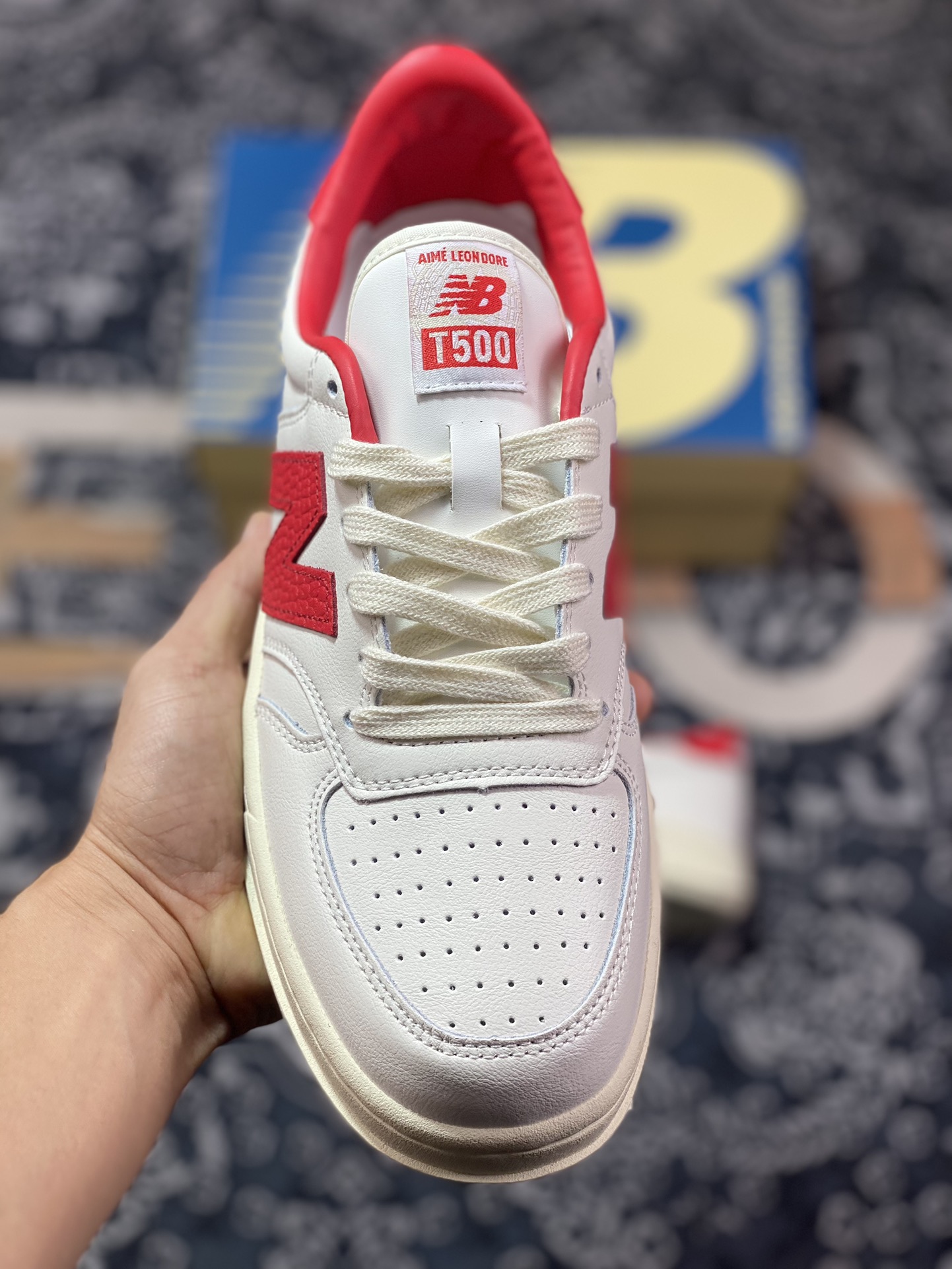 180 New Balance CT500 Tennis Oxfords系列经典复古低帮休闲运动网球板鞋“联名皮革米白大学红”CT500AB1