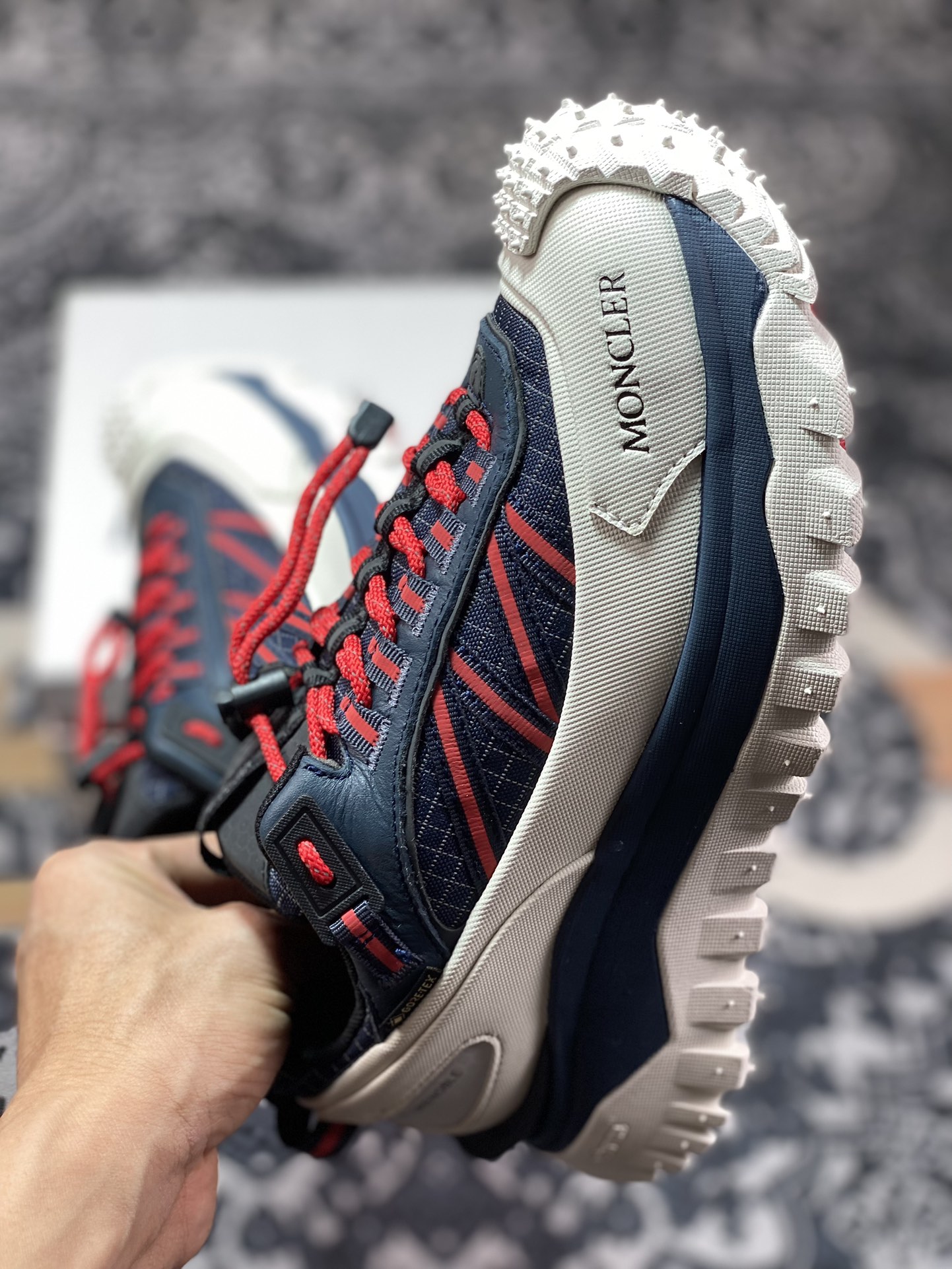 Moncler Trailgrip Gore-Tex Off-road Travel Series Low-top Thick-soled Lightweight Outdoor Mountaineering Sports Shoes ”Off-white Navy Red” MCI209A4M00230P07