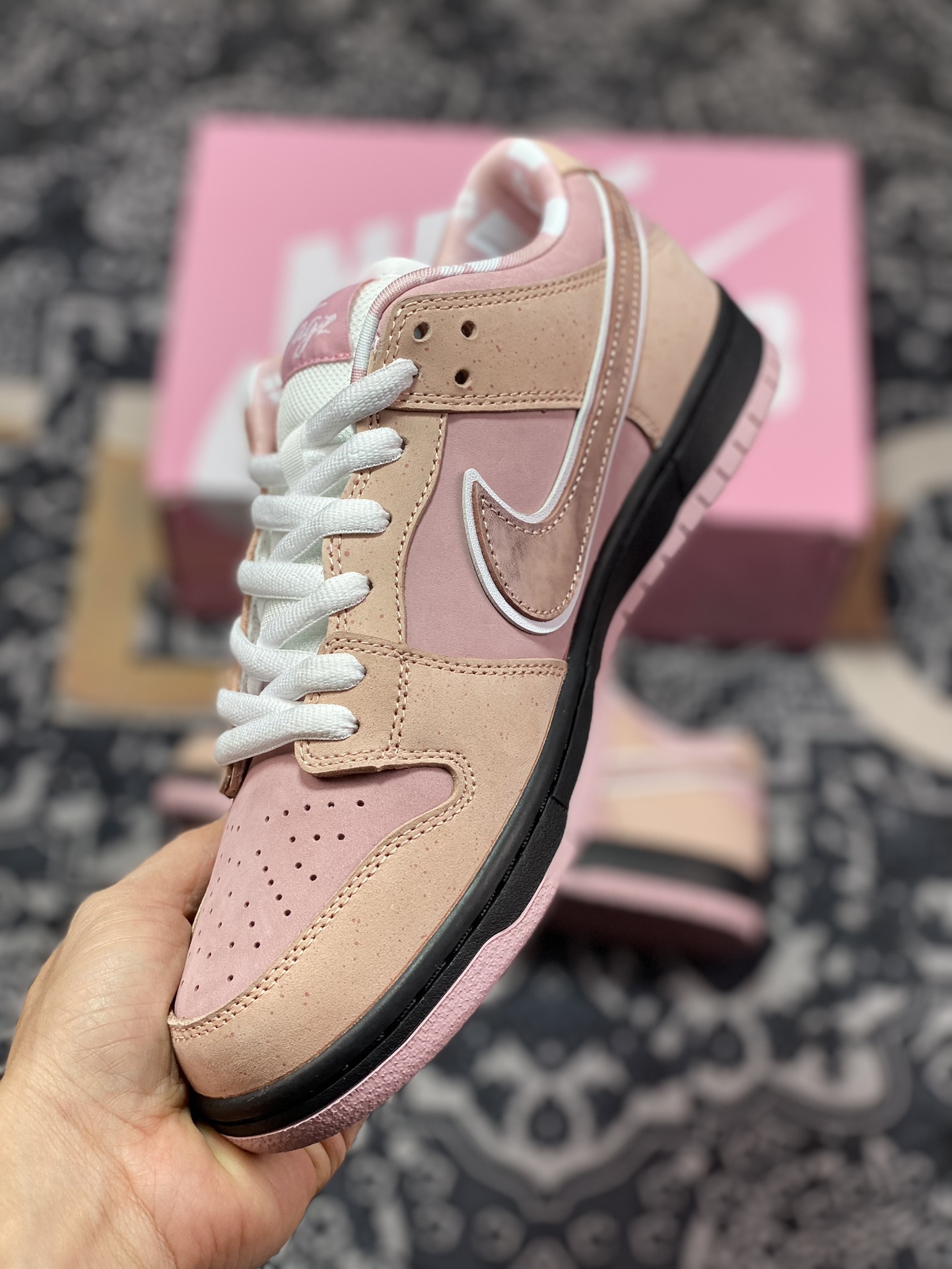 Concepts x Nike Dunk SB Low Pink Lobster BV1310-800