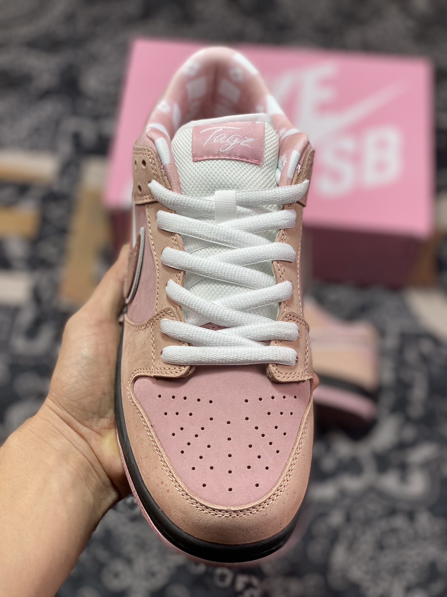 Concepts x Nike Dunk SB Low Pink Lobster BV1310-800