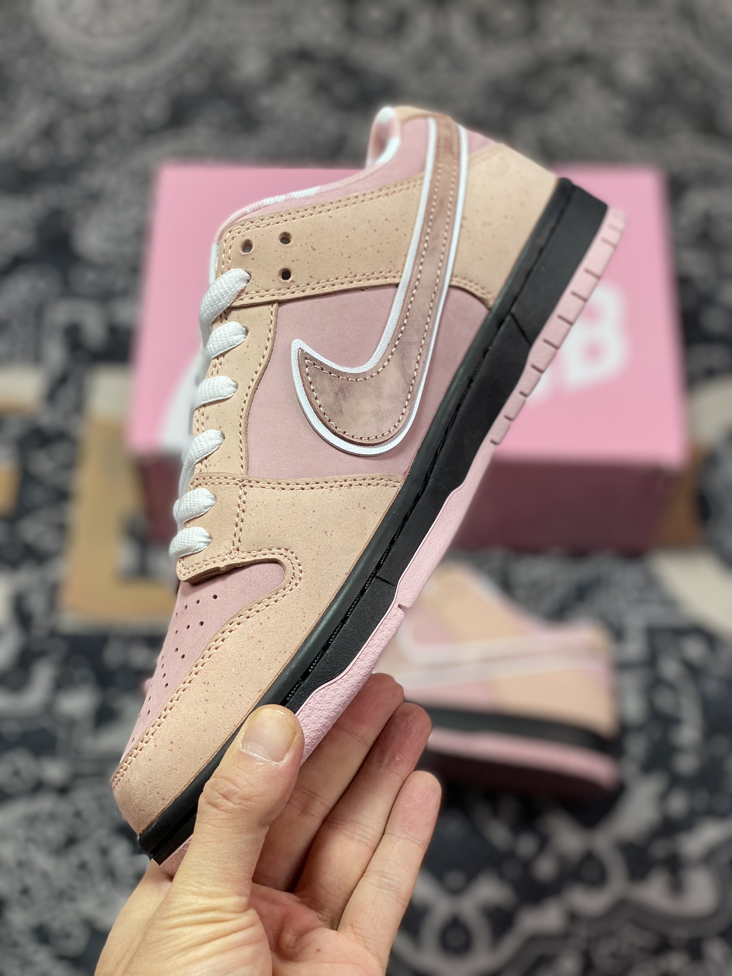 Concepts x Nike Dunk SB Low Pink Lobster BV1310-800