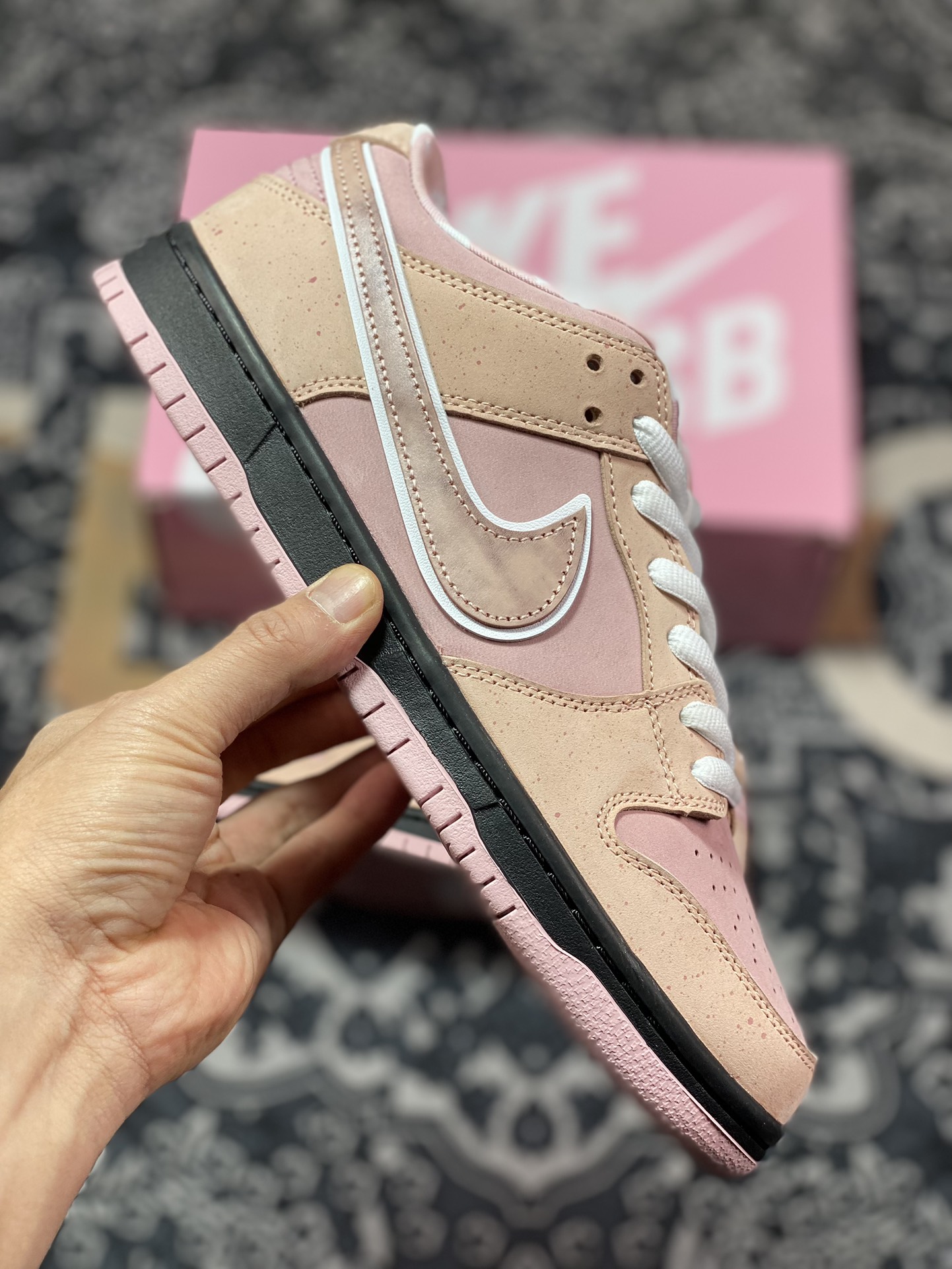 Concepts x Nike Dunk SB Low Pink Lobster BV1310-800