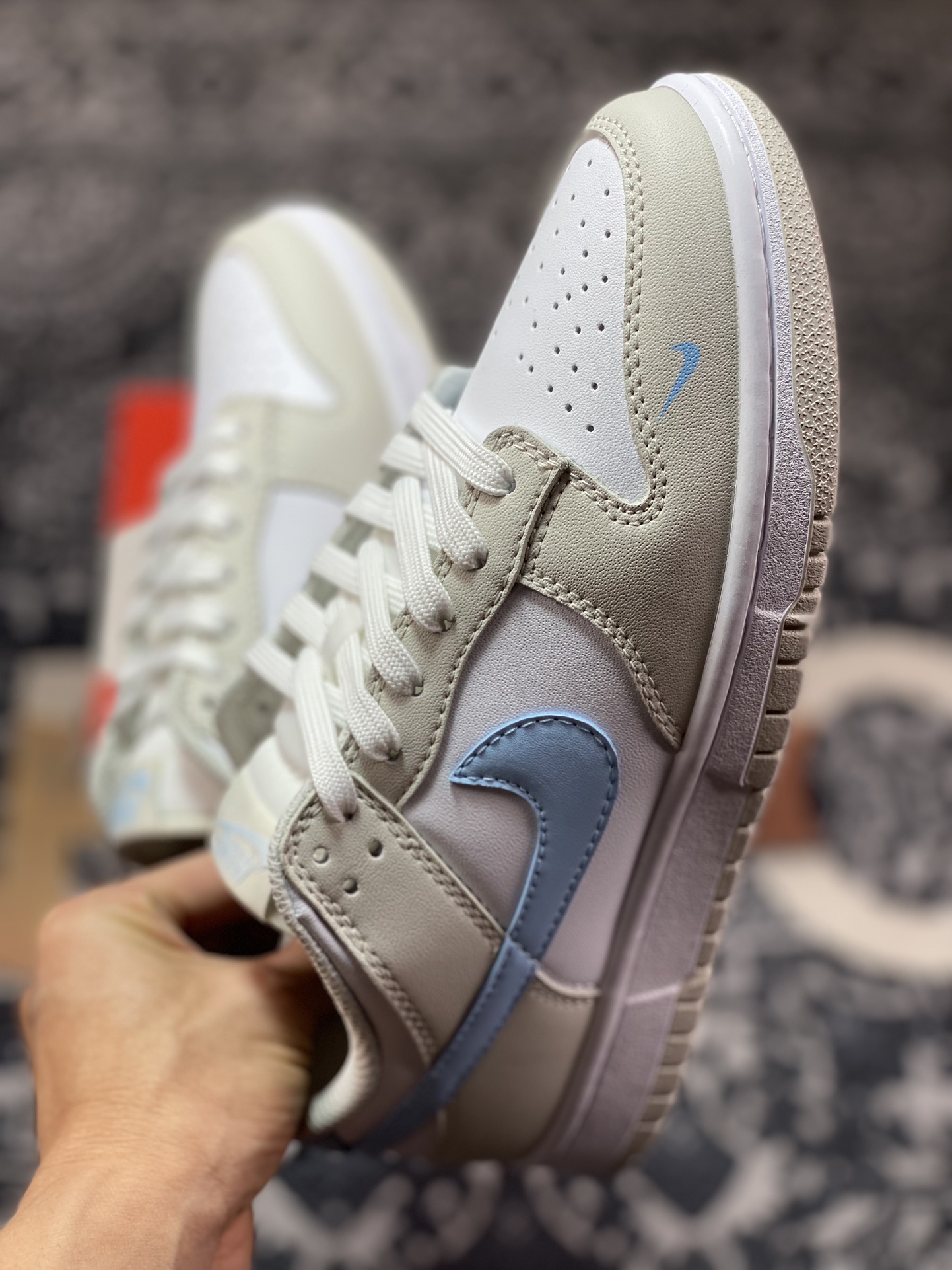 NIKE SB Dunk Low White Gray Blue Small Hook HF0023-100