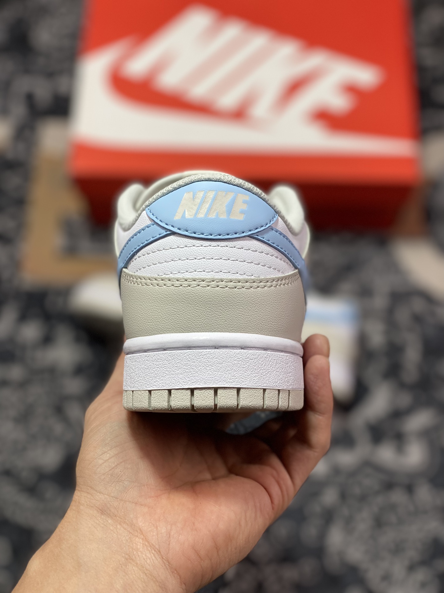 NIKE SB Dunk Low White Gray Blue Small Hook HF0023-100