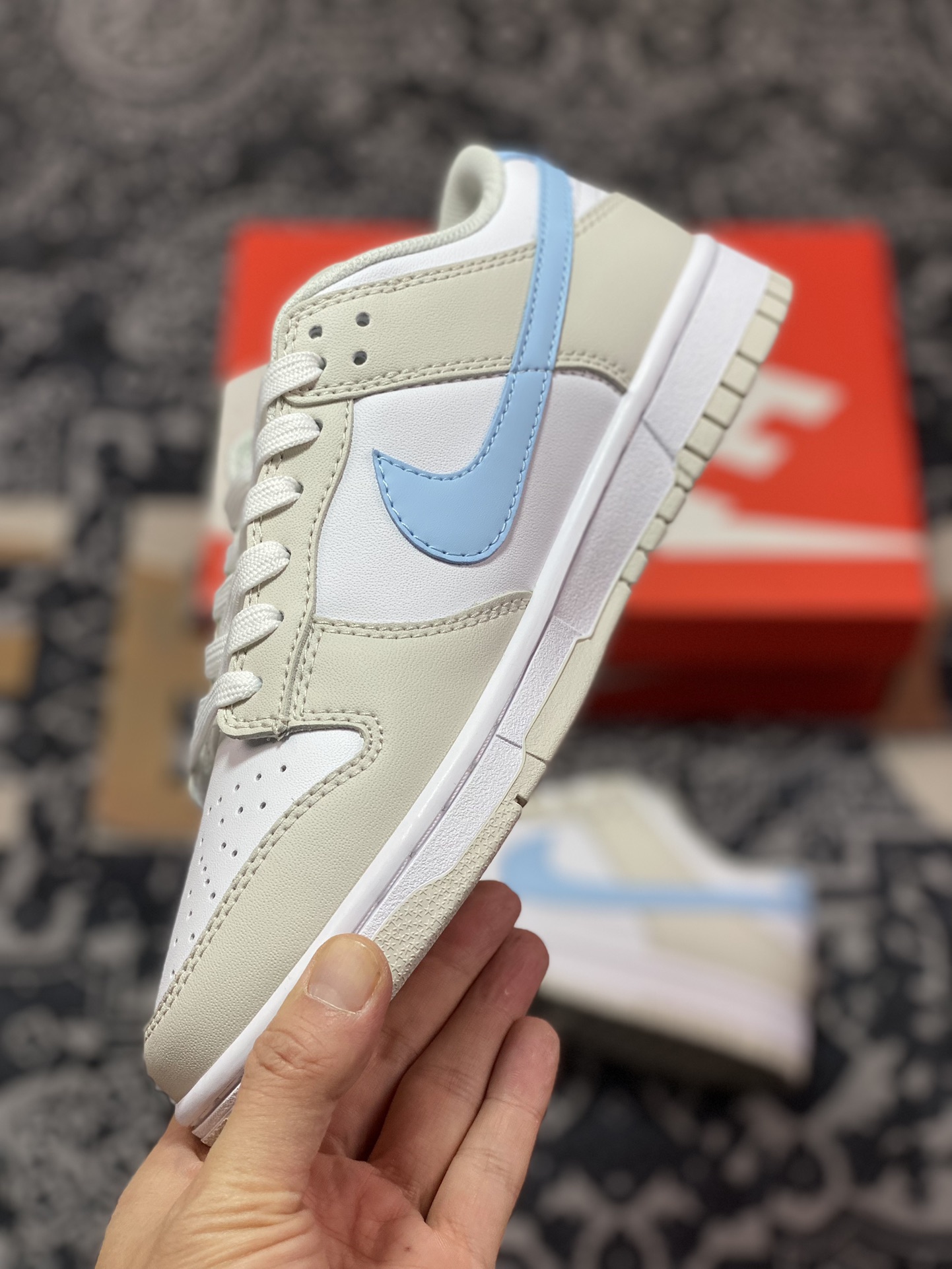 NIKE SB Dunk Low White Gray Blue Small Hook HF0023-100