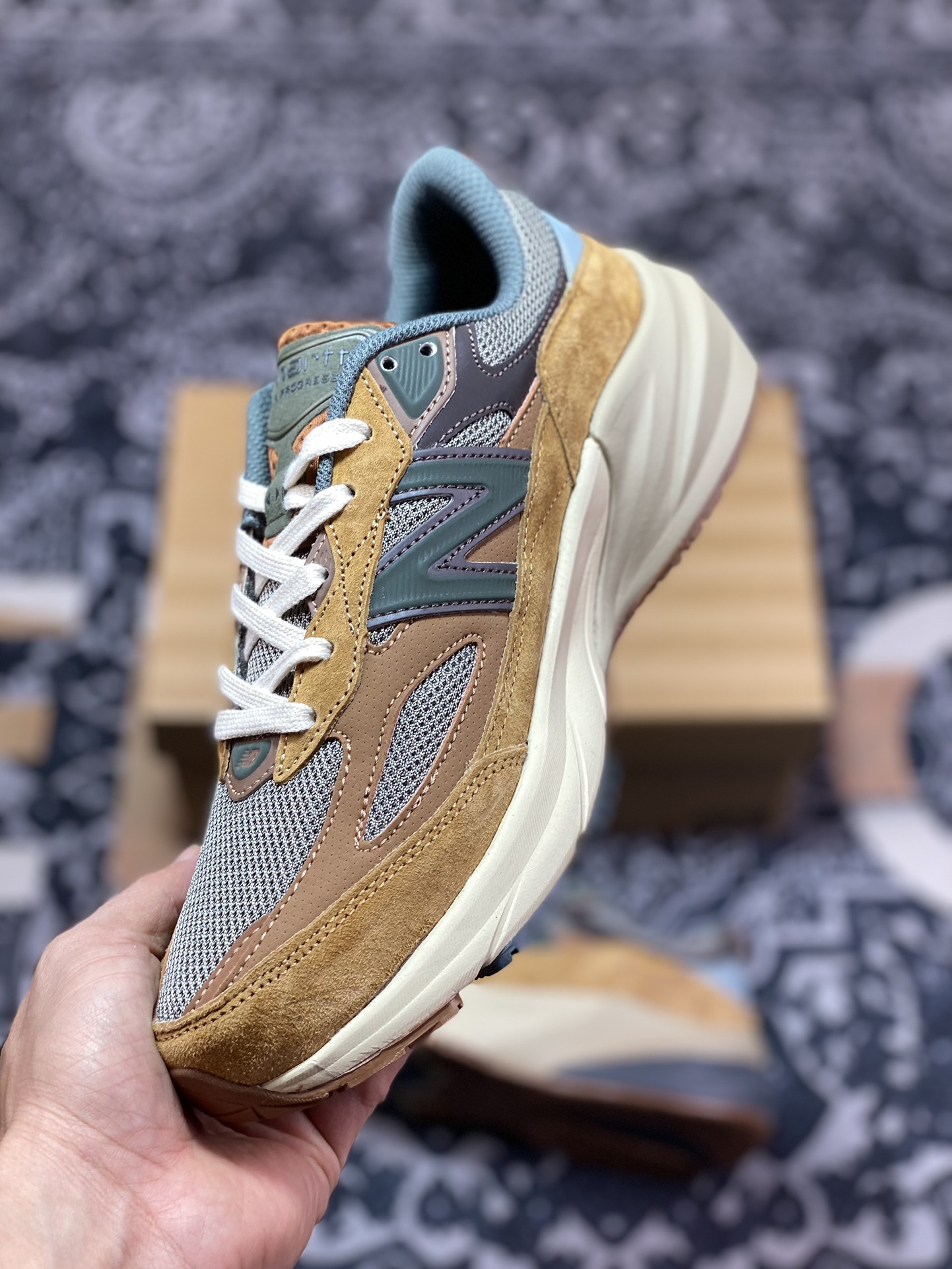 240 New Balance in USA M990V6六代系列美产血统经典复古百搭老爹风休闲运动跑步鞋“联名深棕灰”M990CH6