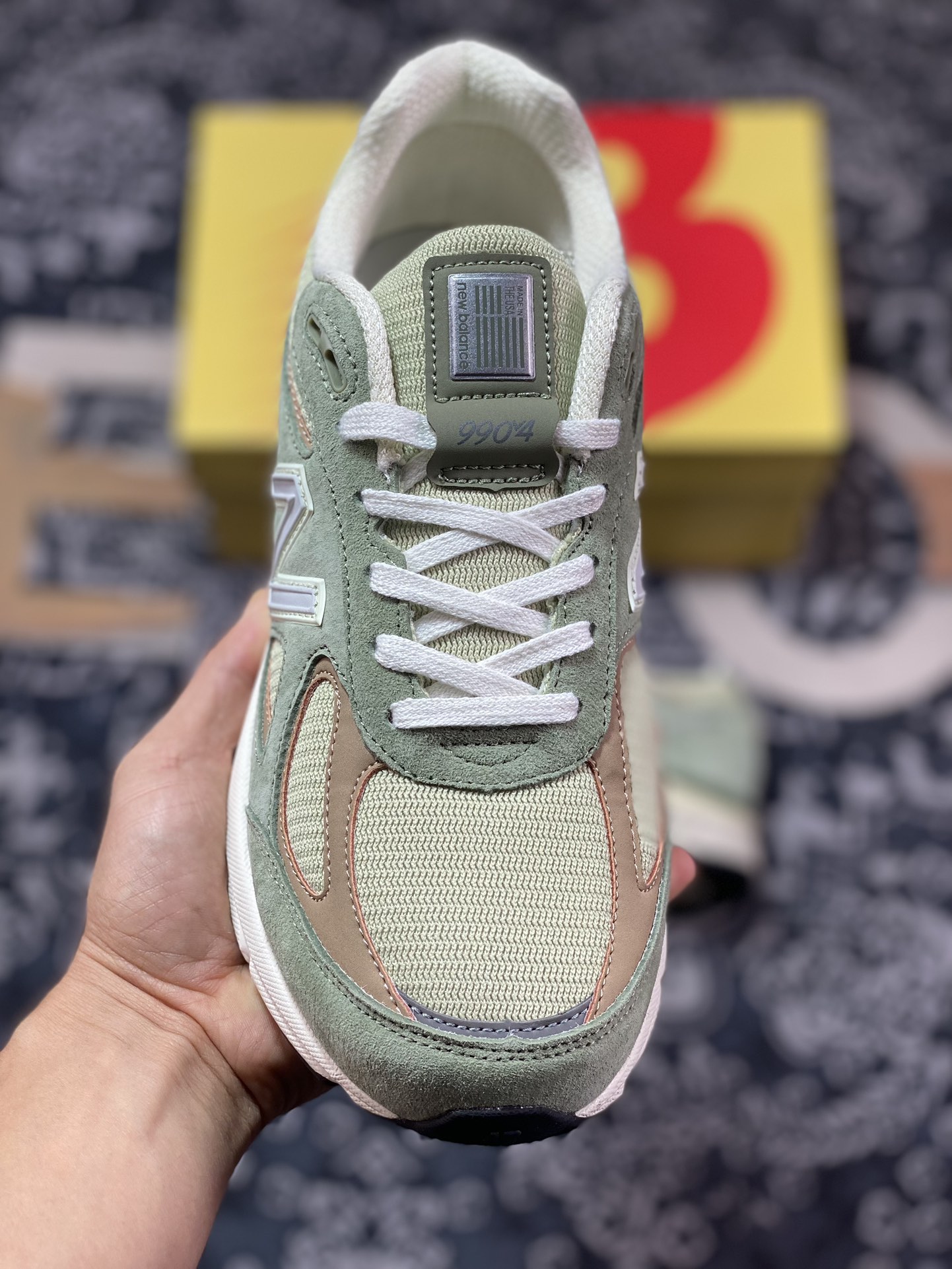 240 NB新百伦New Balance in USA M990V4”Olive Leaf”系列美产血统经典跑步鞋橄榄绿米棕”U990GT4