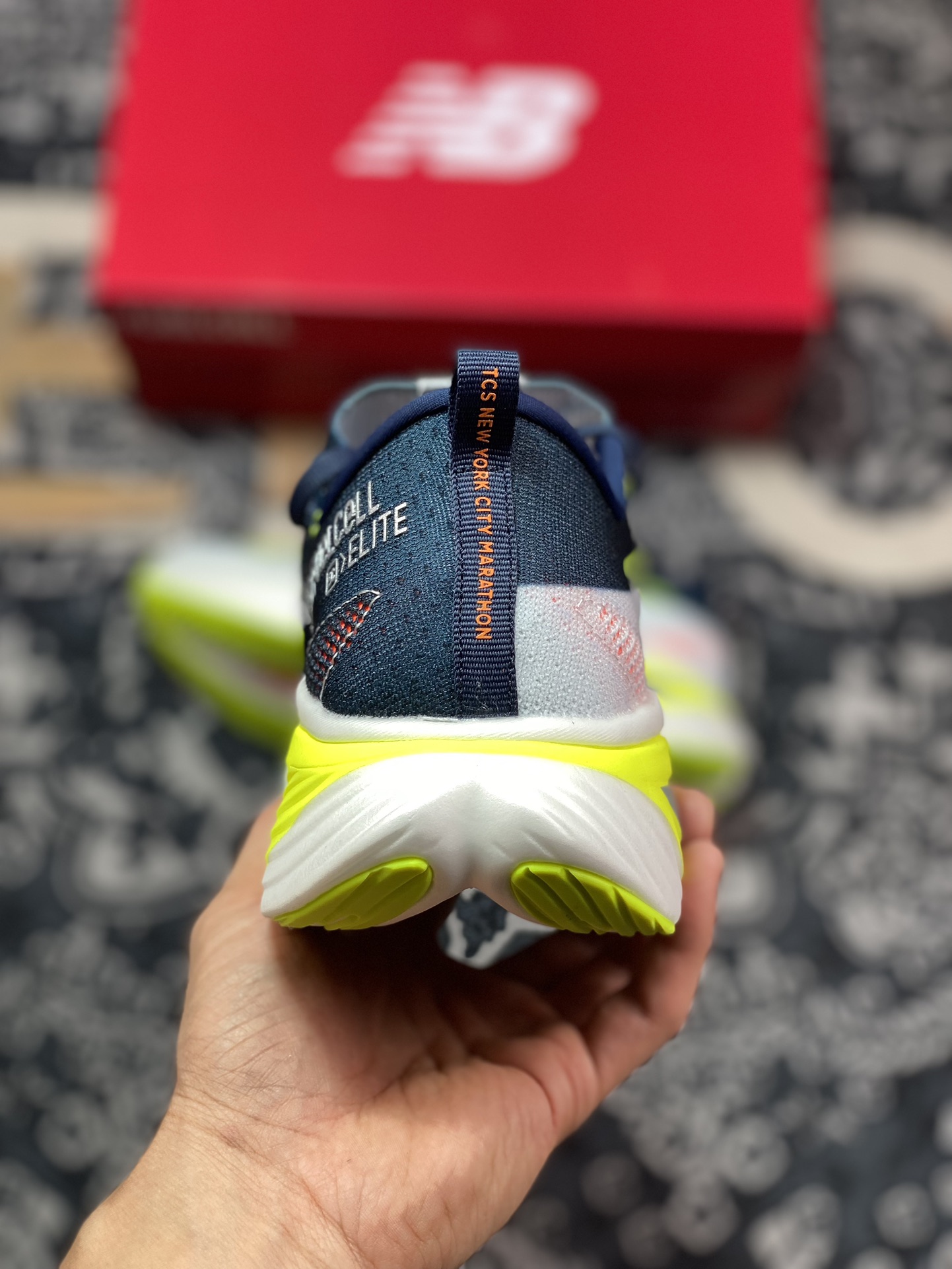 220 新百伦New Balance FuelCell SC Elite V3”TCS NYC Marathon 2023”燃料舱慢跑鞋“网纱纽约淡蓝荧光绿藏蓝”MRCELNM3