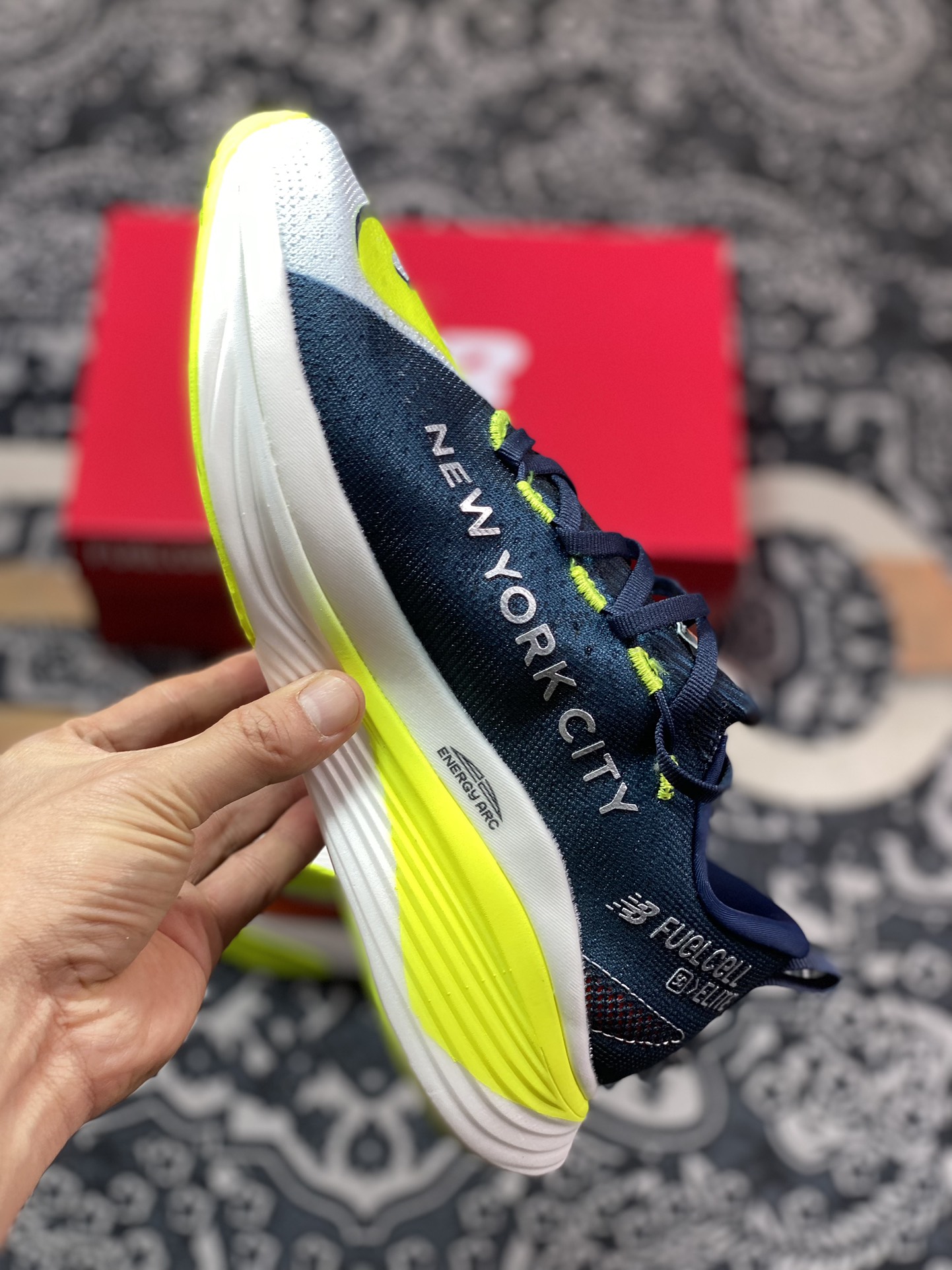 220 新百伦New Balance FuelCell SC Elite V3”TCS NYC Marathon 2023”燃料舱慢跑鞋“网纱纽约淡蓝荧光绿藏蓝”MRCELNM3