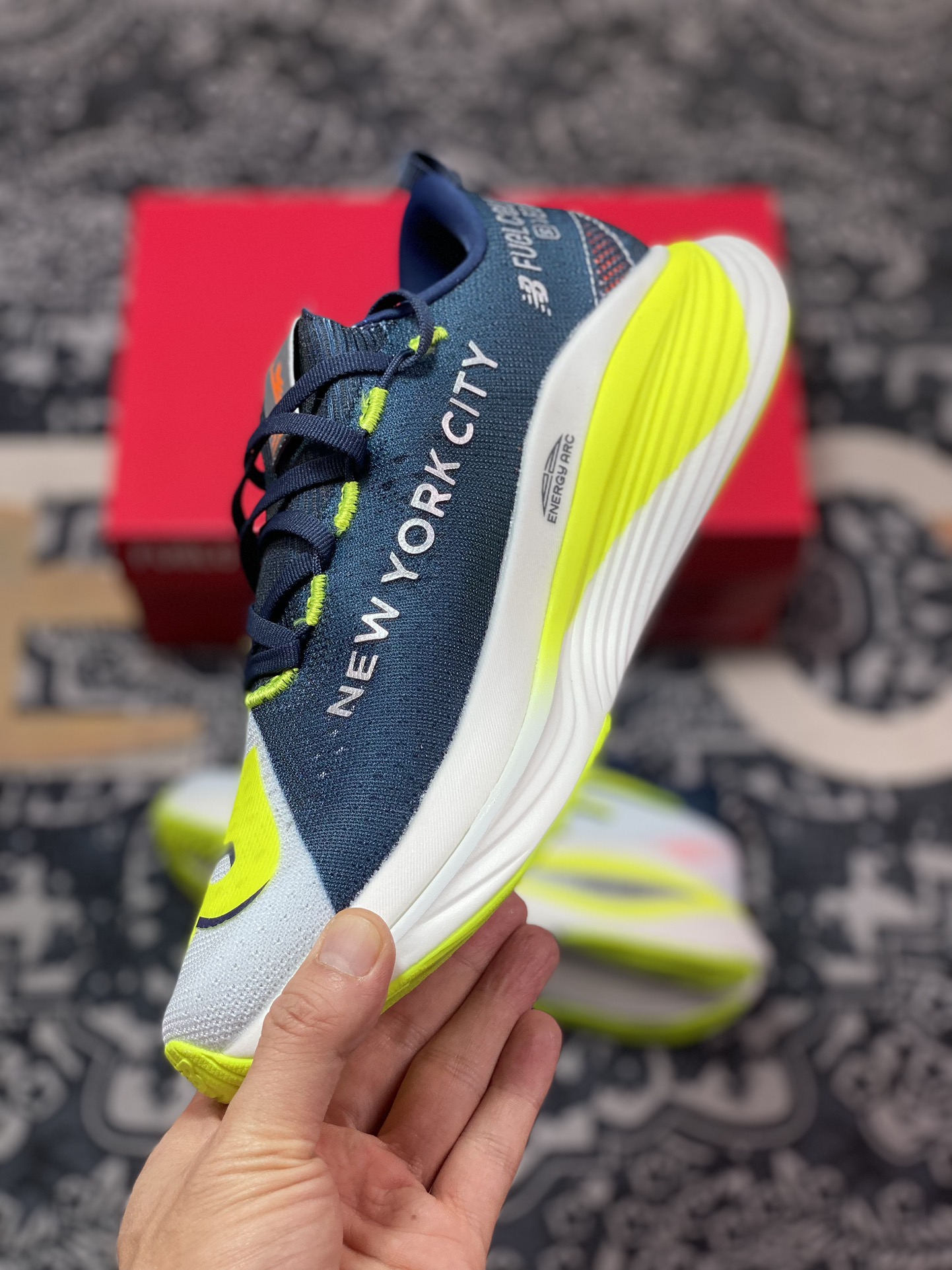 220 新百伦New Balance FuelCell SC Elite V3”TCS NYC Marathon 2023”燃料舱慢跑鞋“网纱纽约淡蓝荧光绿藏蓝”MRCELNM3